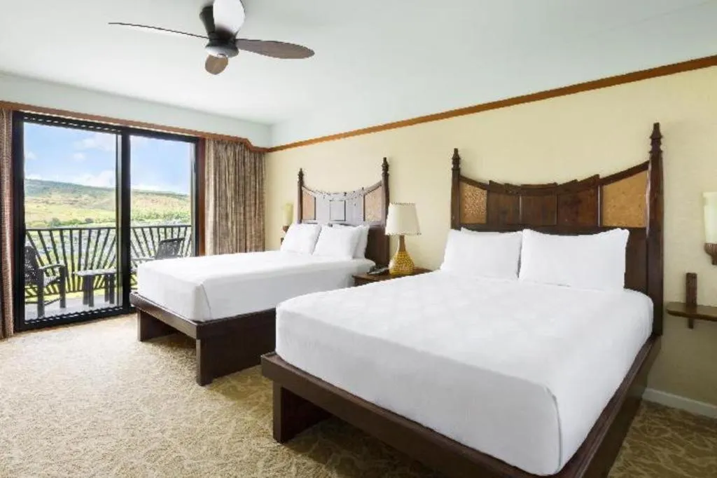 Bed in Aulani, A Disney Resort And Spa