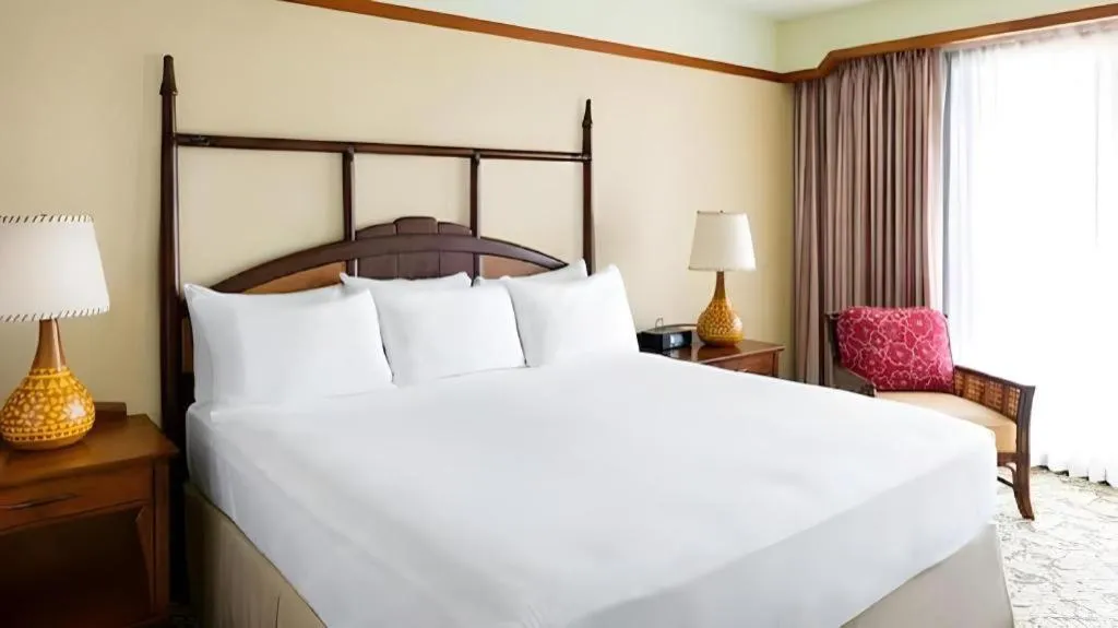 Bed in Aulani, A Disney Resort And Spa