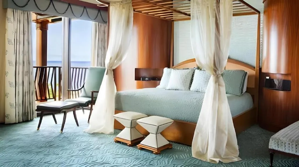 Bed in Aulani, A Disney Resort And Spa