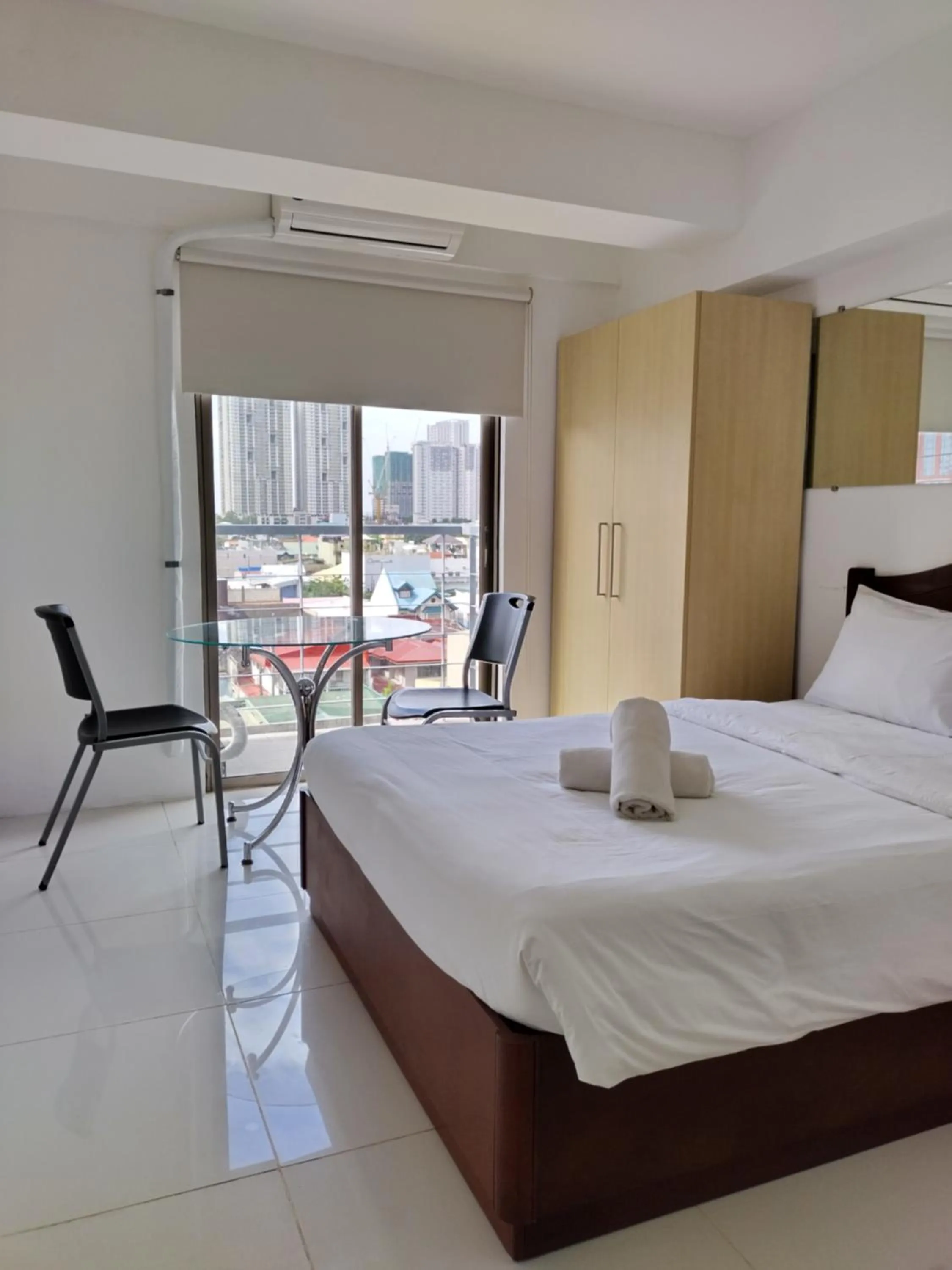 Bedroom, Bed in Dian SUITES 1