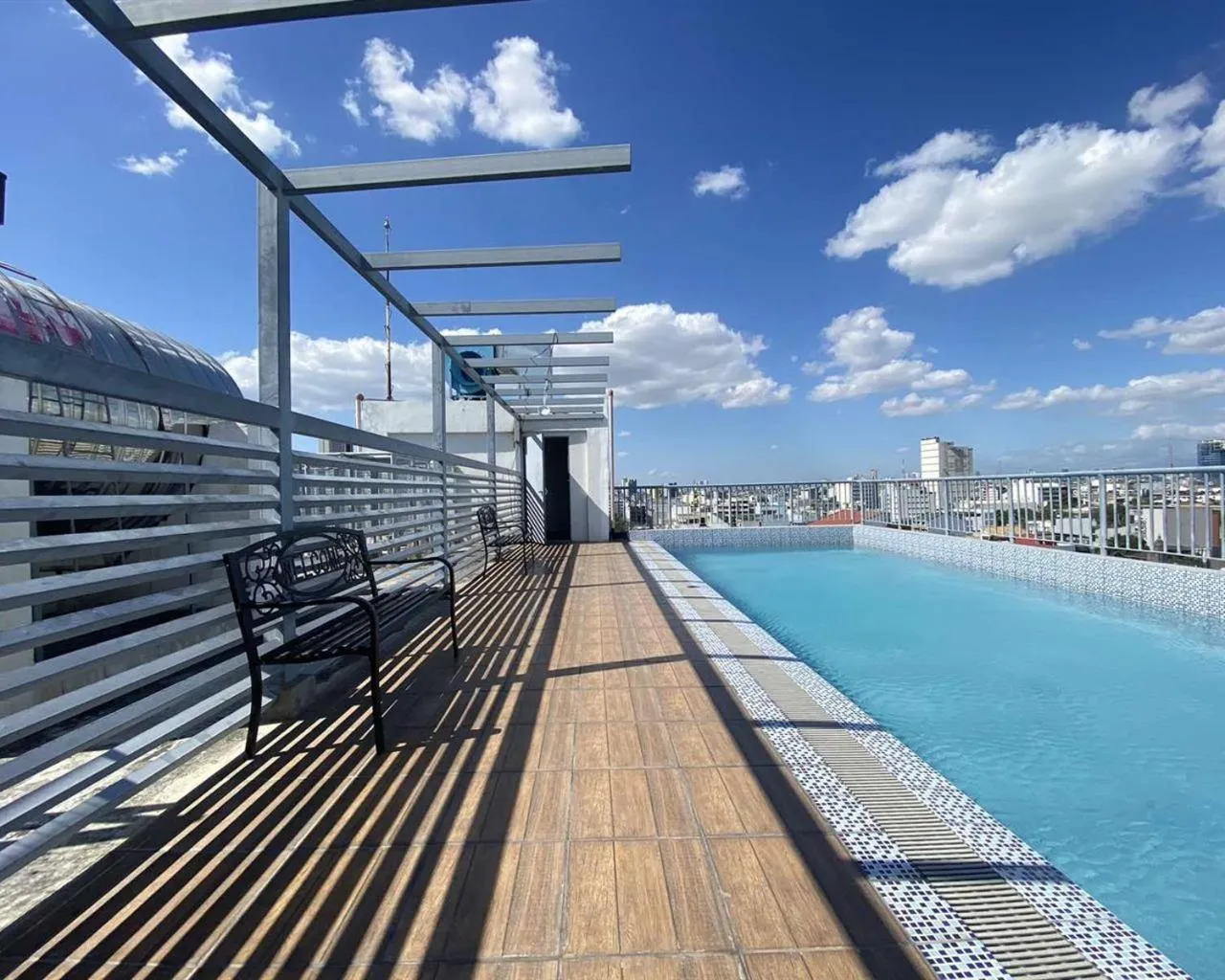 Swimming pool in Dian SUITES 1