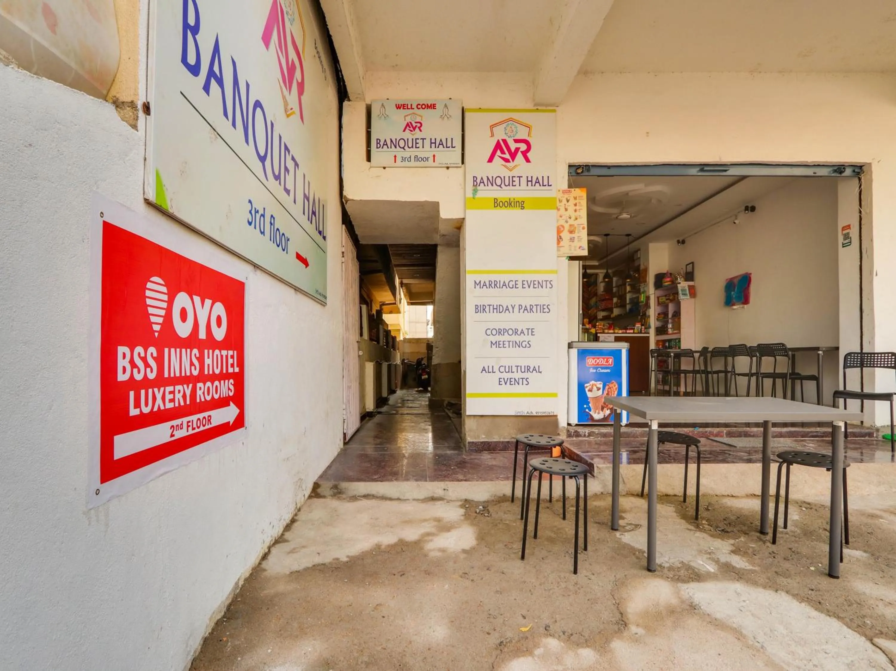 Facade/entrance in Hotel O BSS INNS