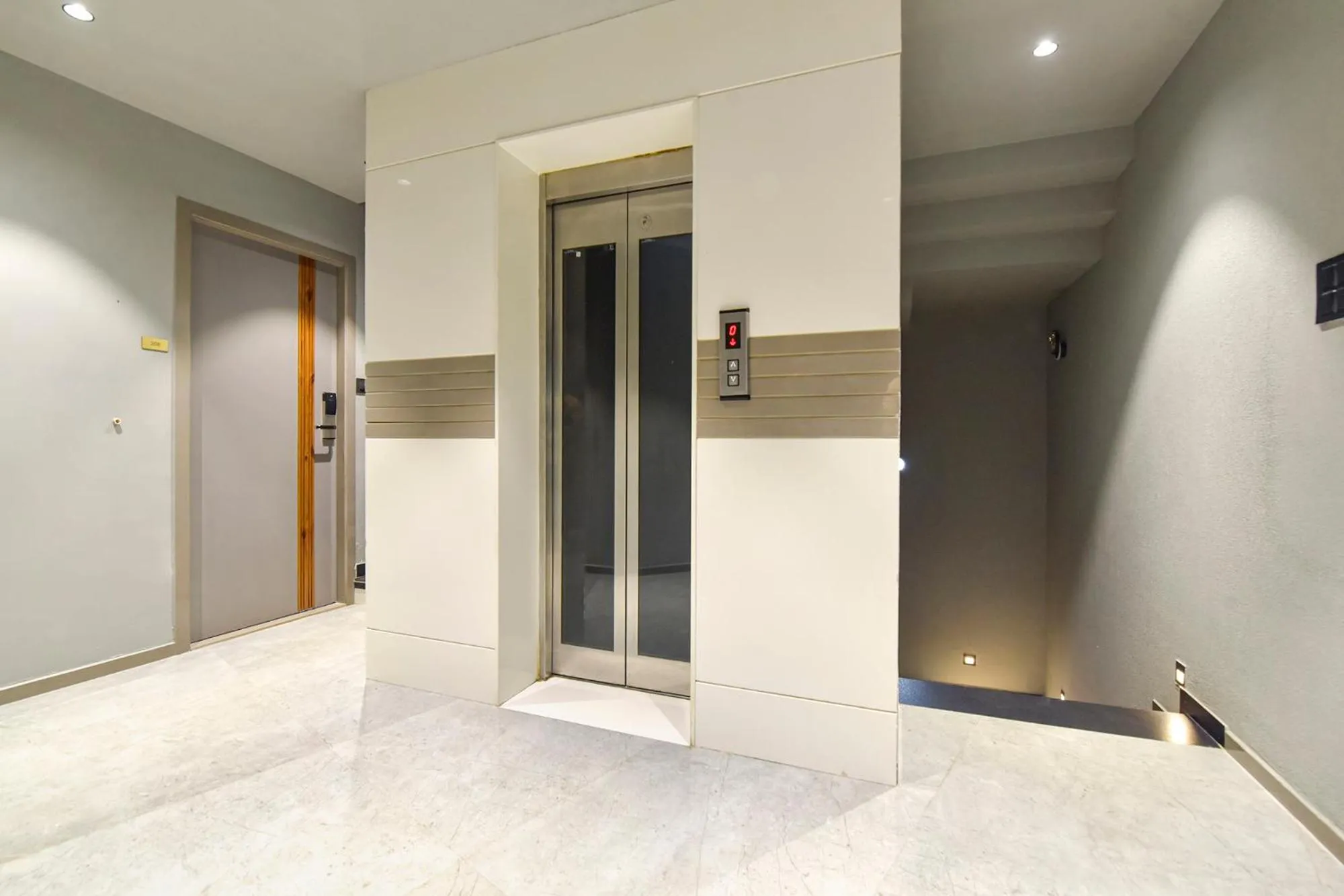 elevator in FabHotel Prime The Grey Circle