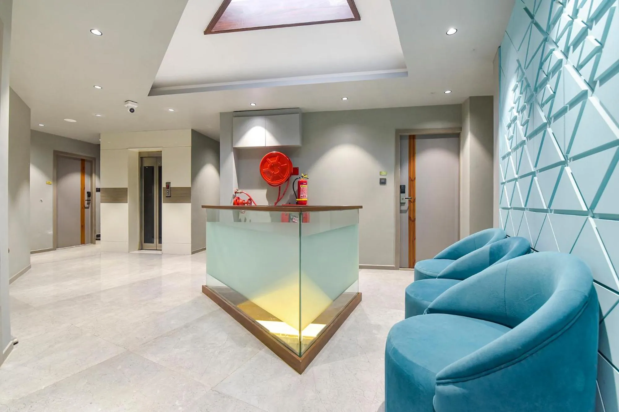 Lobby or reception in FabHotel Prime The Grey Circle