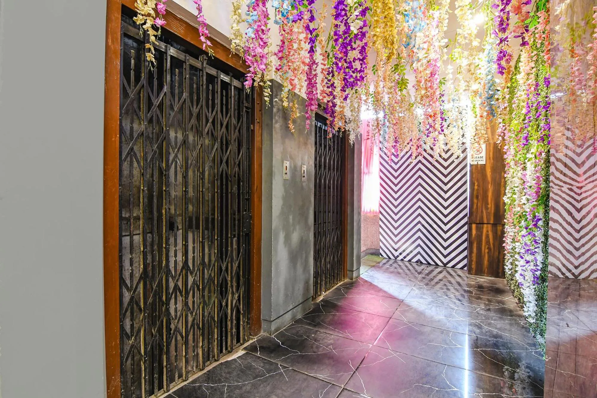 elevator in FabHotel Royal Park Inn - Nr Eden Garden Stadium