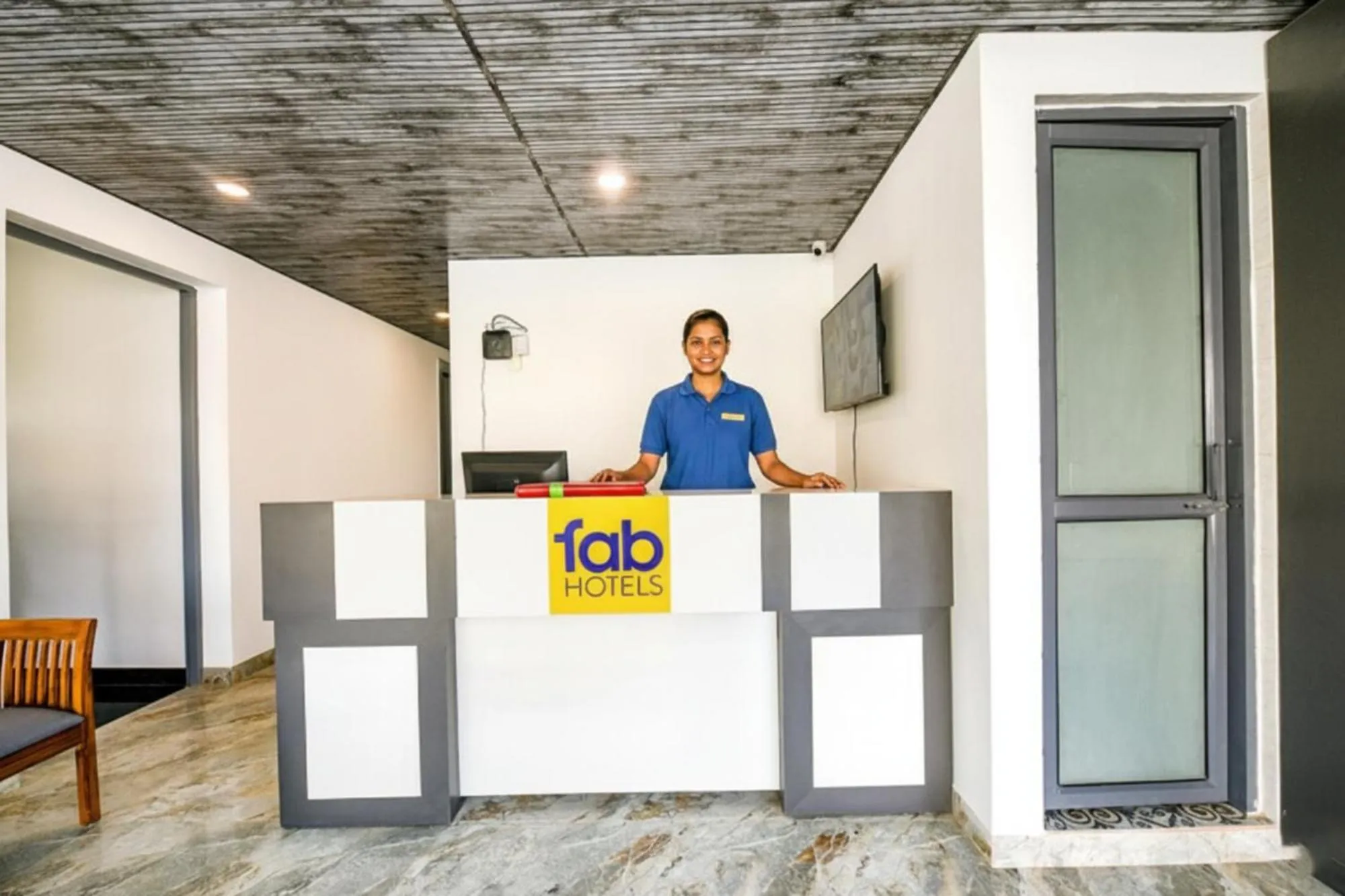 Lobby or reception in FabHotel The Premium Villa