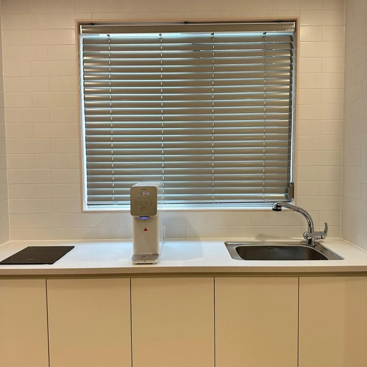 Kitchen or kitchenette in Doan Pool villa & Kids Hotel