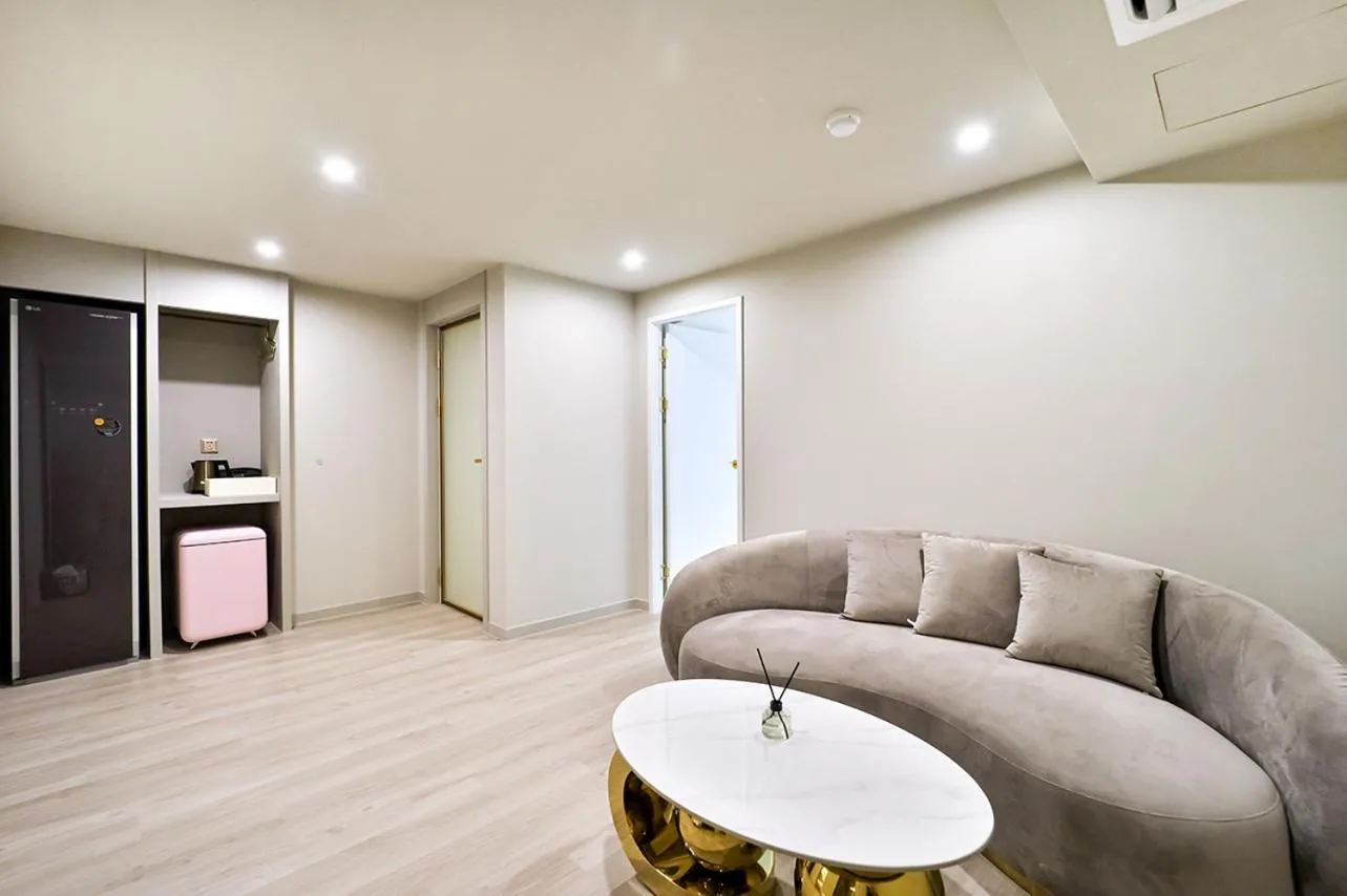 Living room in Denbasta Hotel Daeyeon