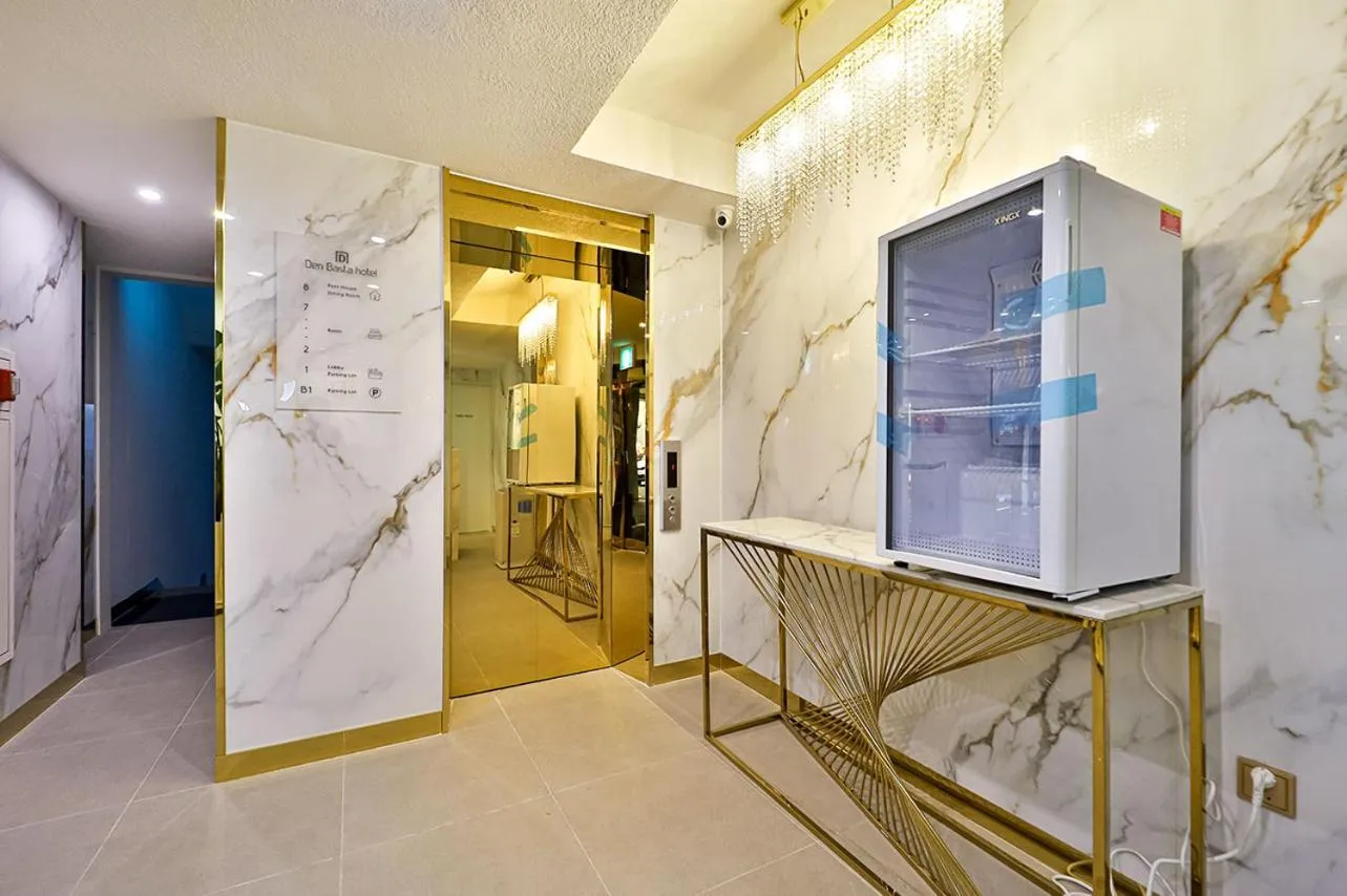 Lobby or reception in Denbasta Hotel Daeyeon