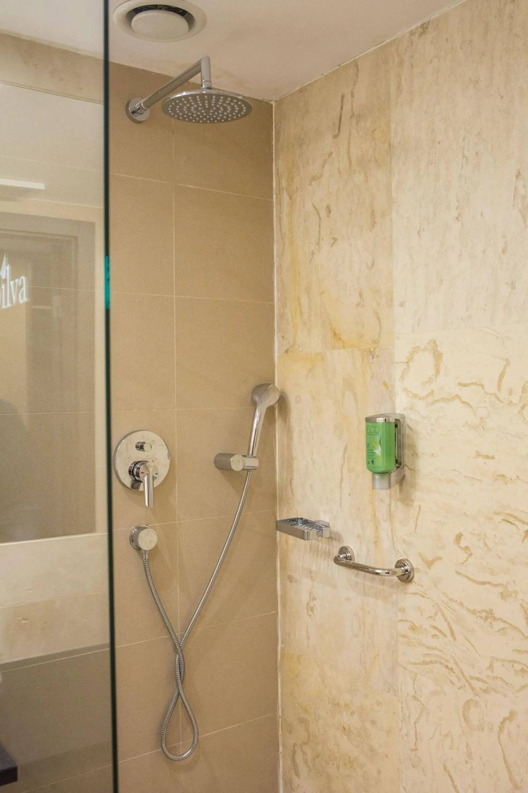 Shower in Hotel DeSilva Premium Opole