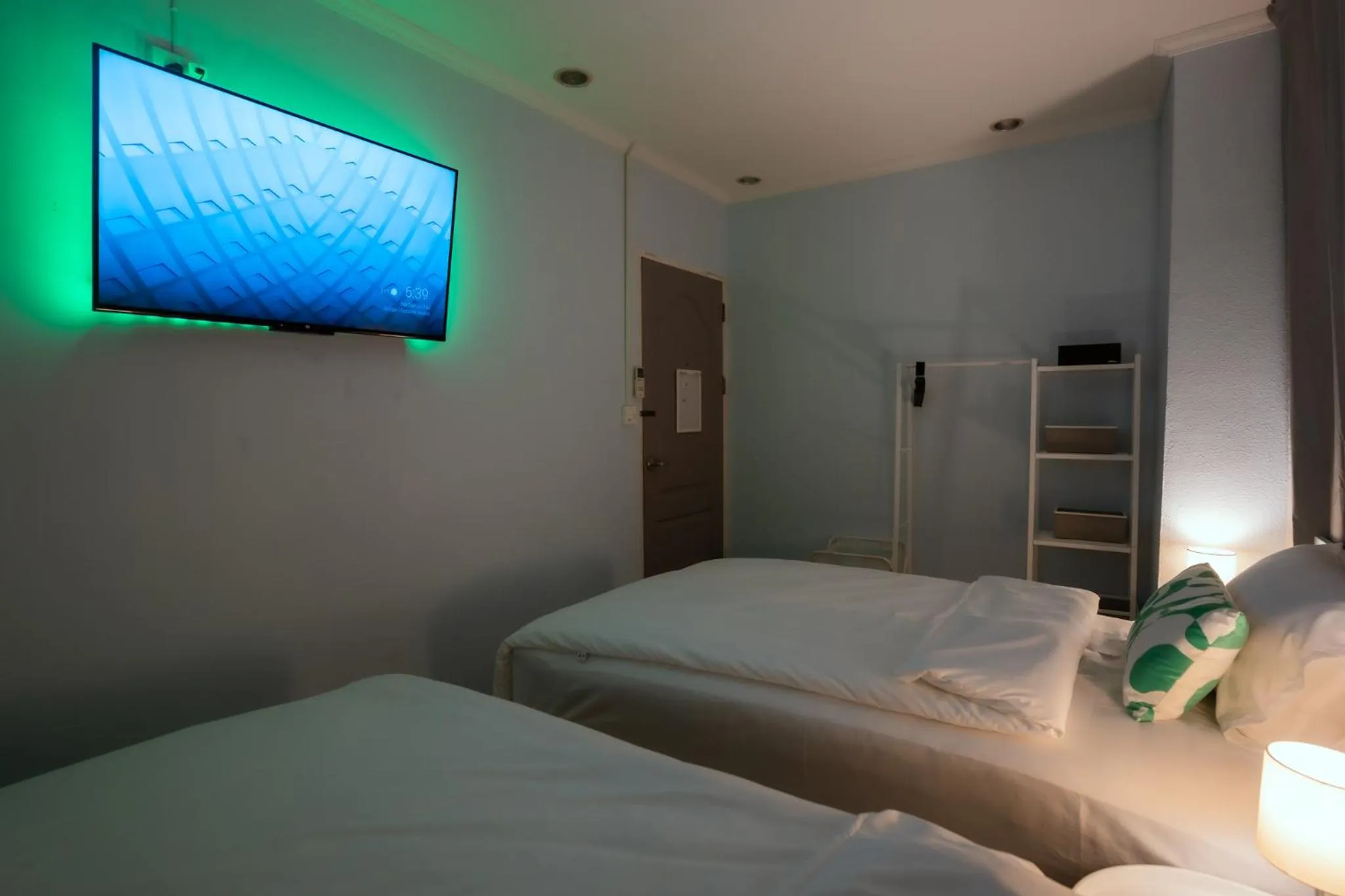 Bed in 420 Hostel - Ekkamai Buds & Beds