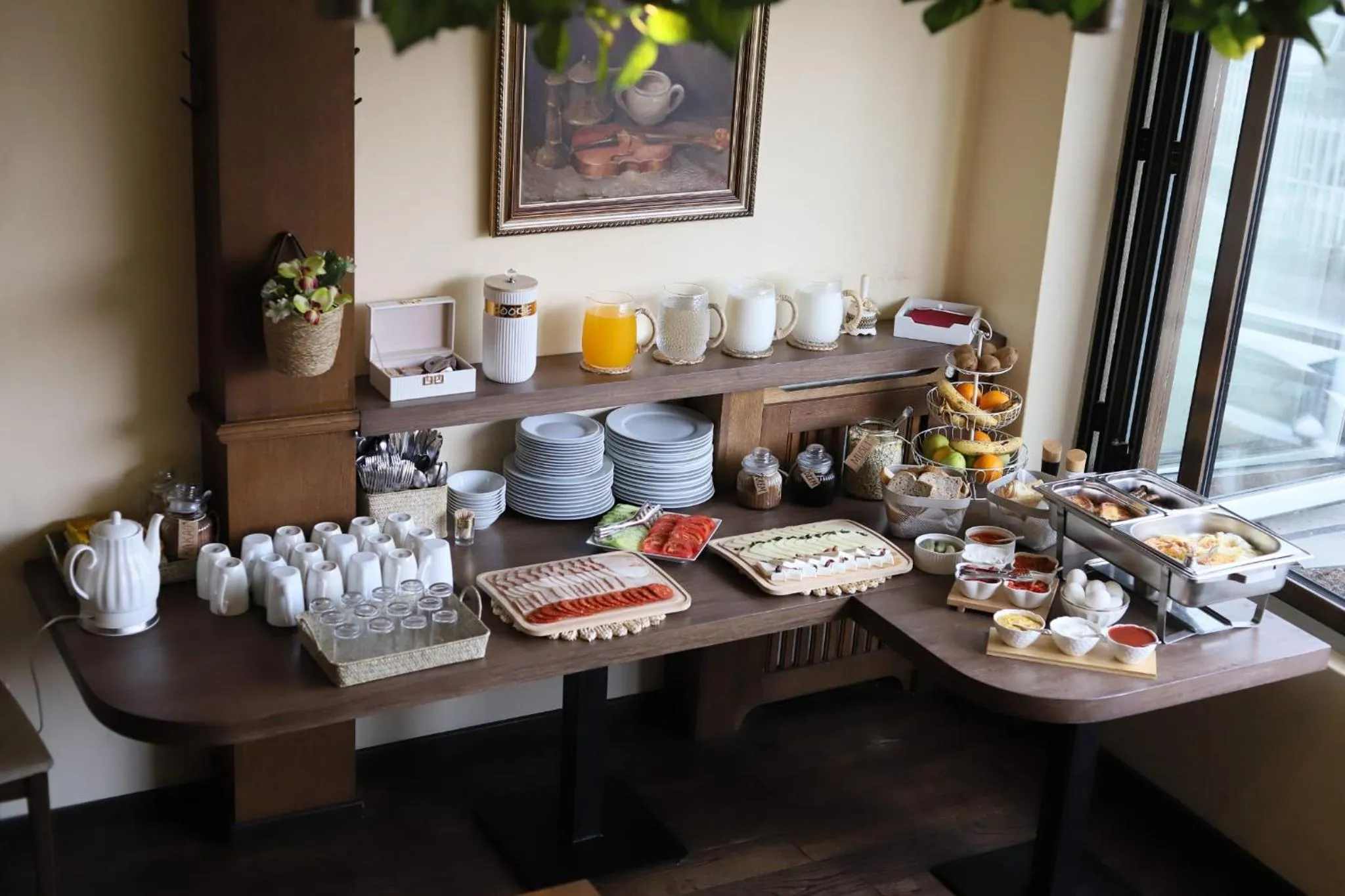 Breakfast in Garni Hotel Ema