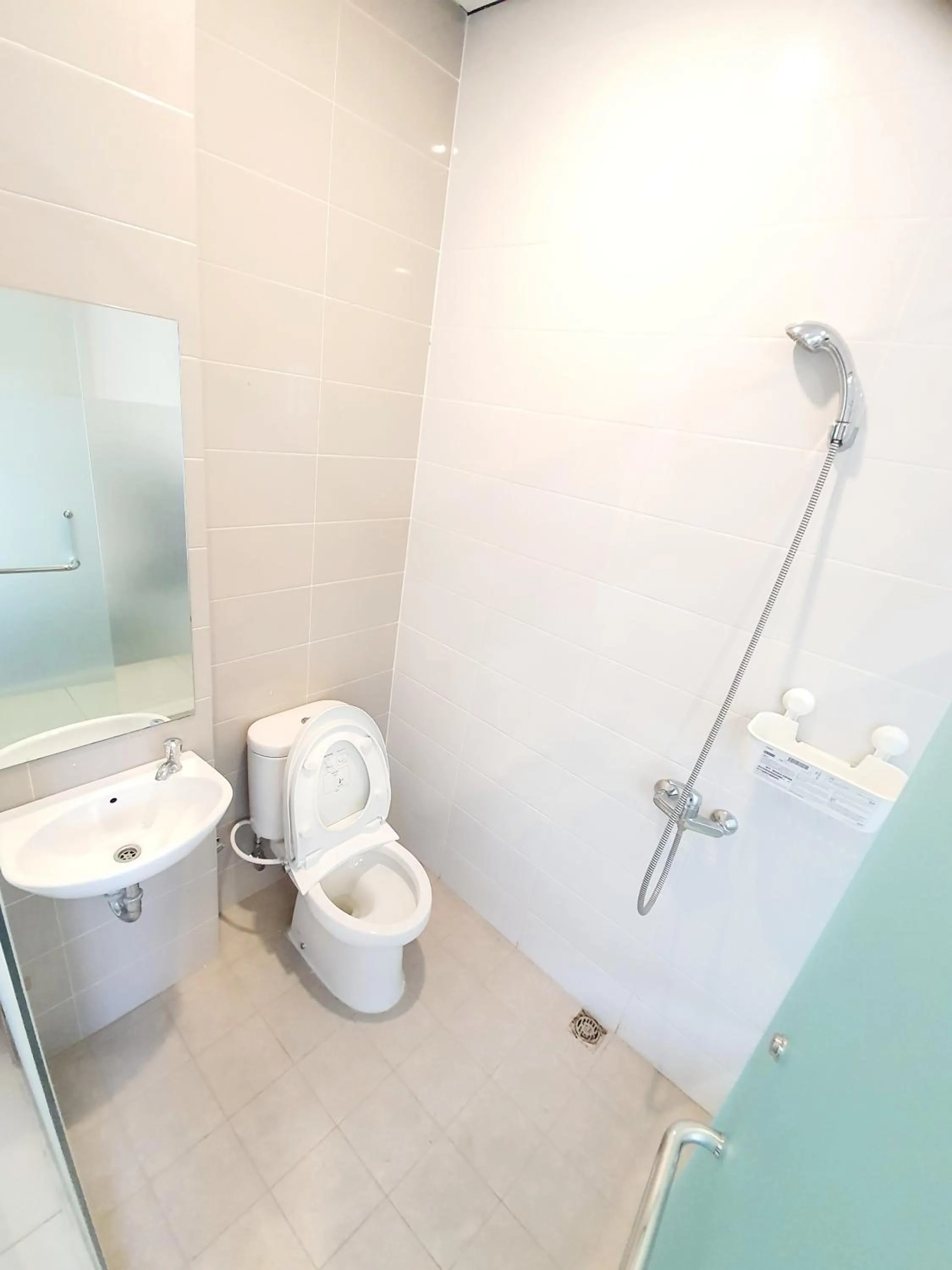 Shower in Casa Kota Residence