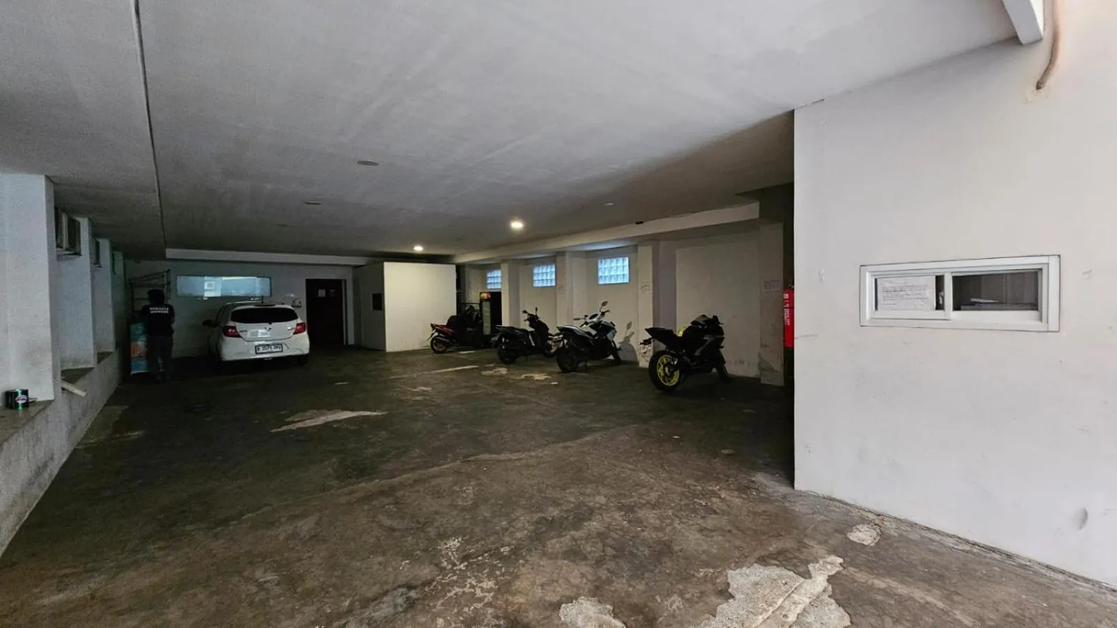 Parking in Casa Kota Residence