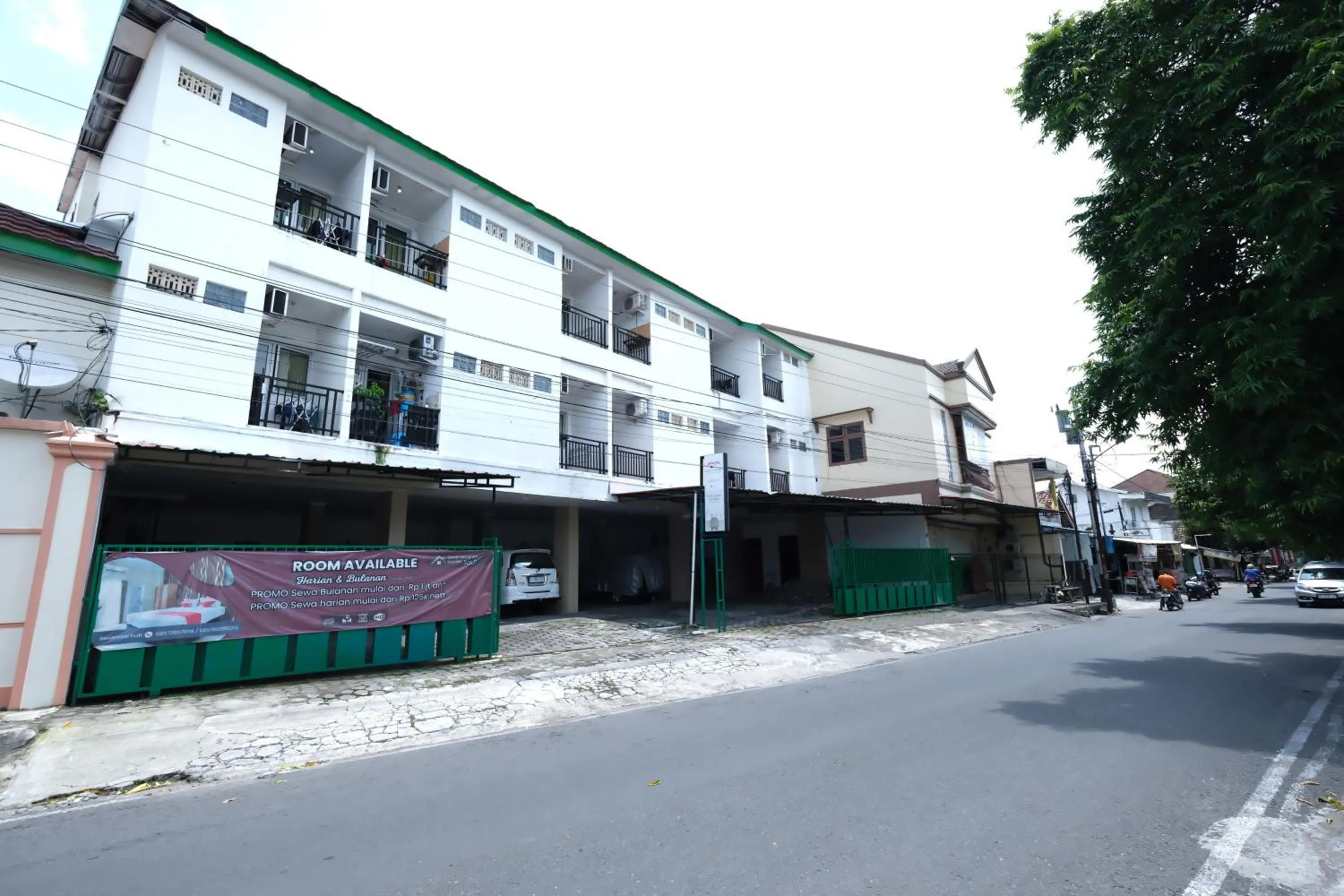 Property building in Omah Manahan
