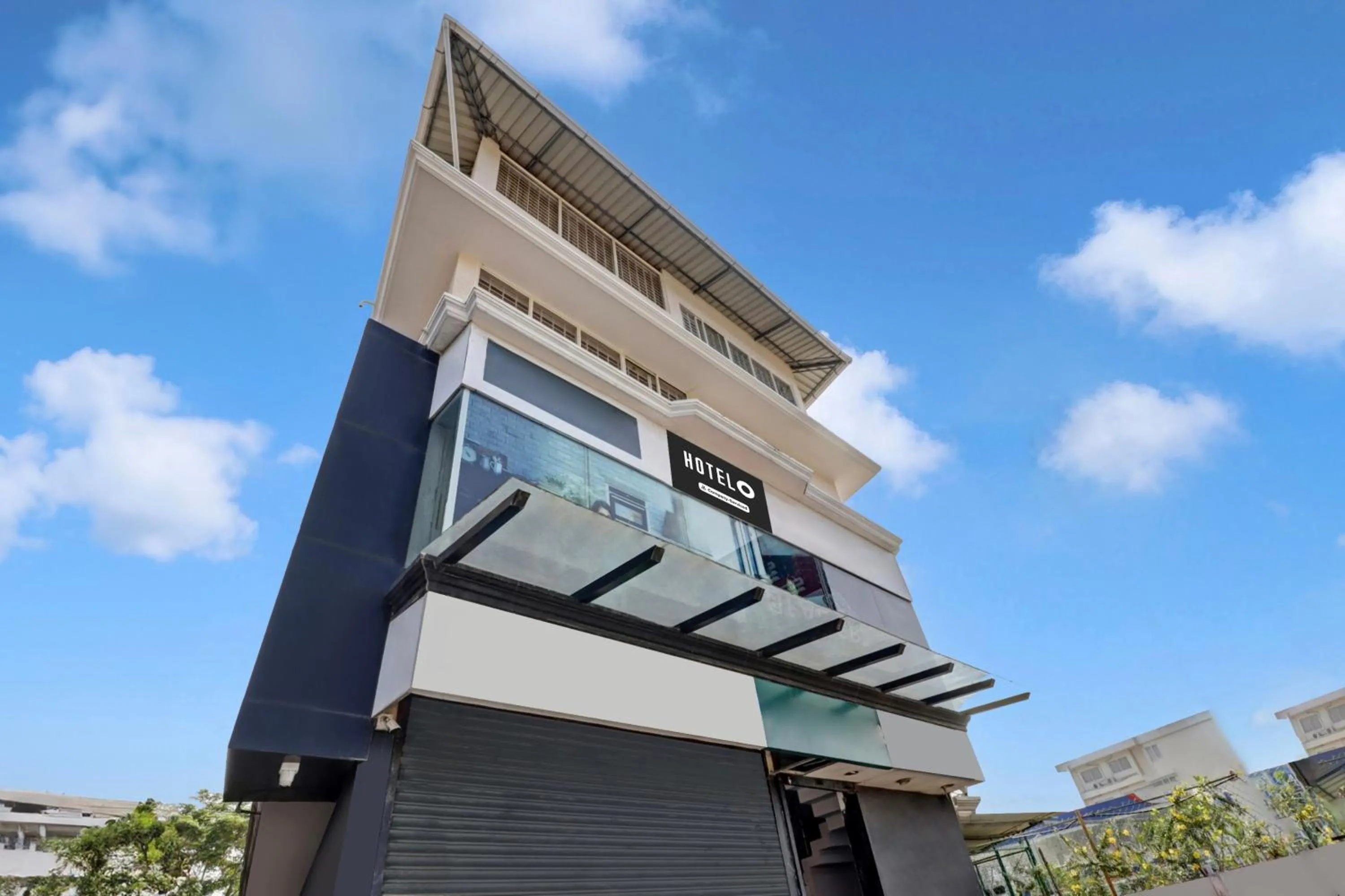 Facade/entrance in Super Hotel O Anayara Near Lulu Mall formerly Timber Residency