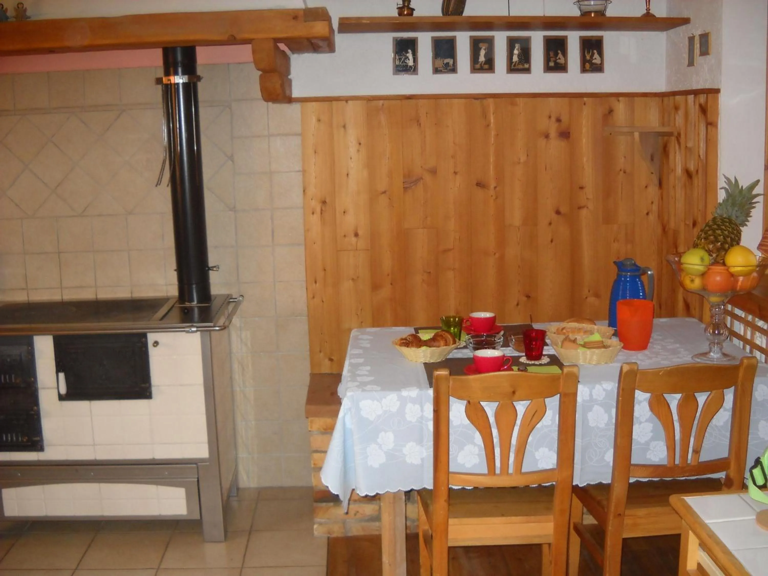 Restaurant/places to eat in B&B Artemia