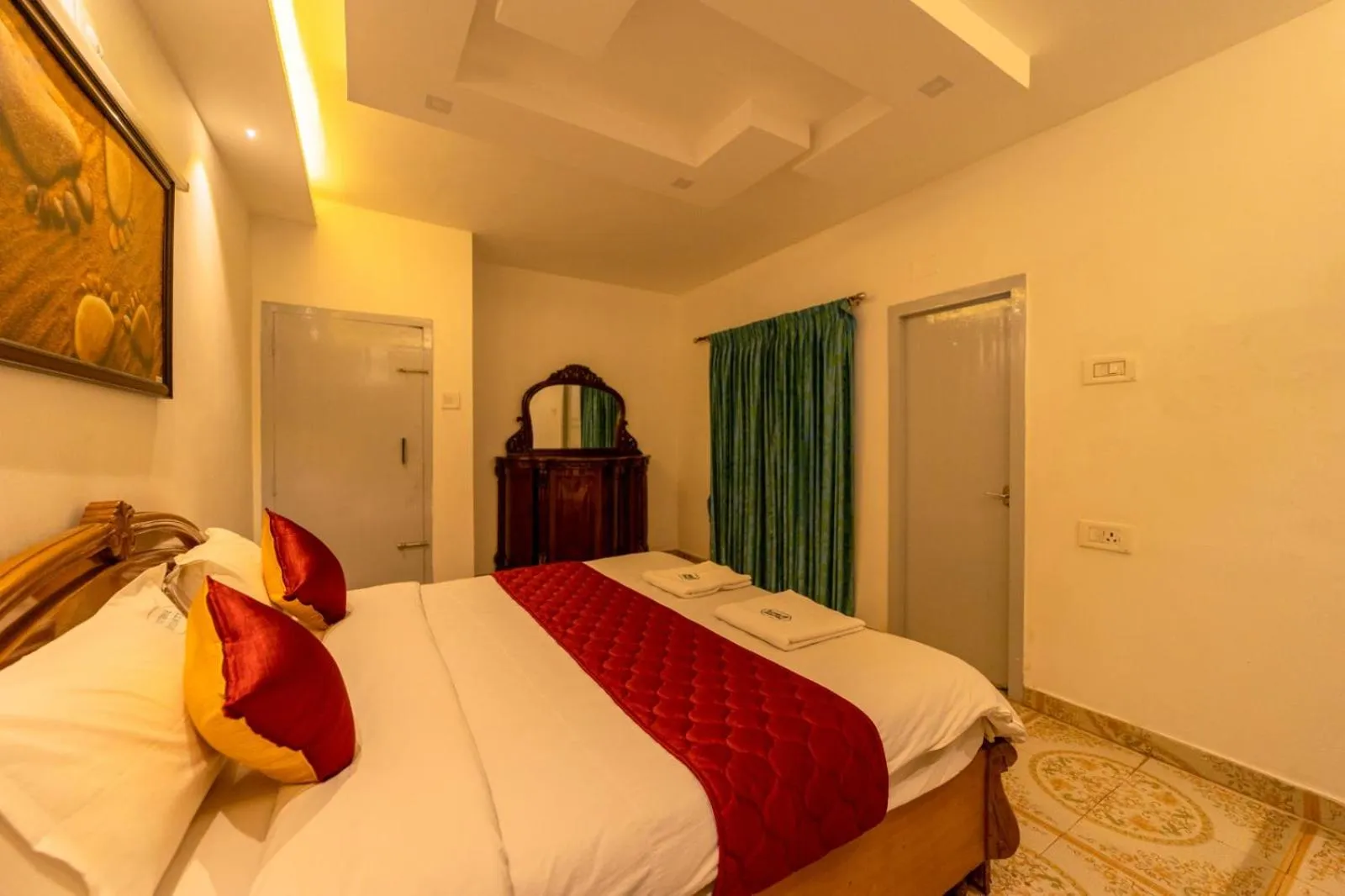 Bedroom, Bed in Fortune Retreats