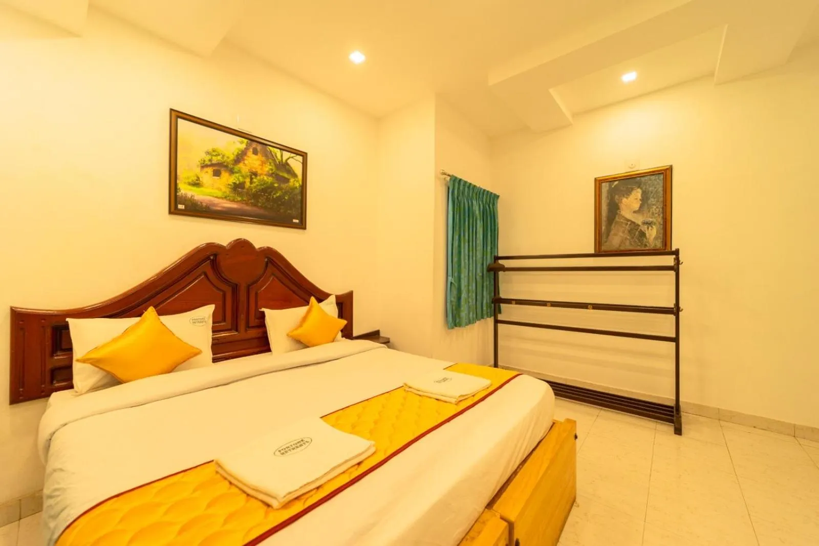 Bed in Fortune Retreats