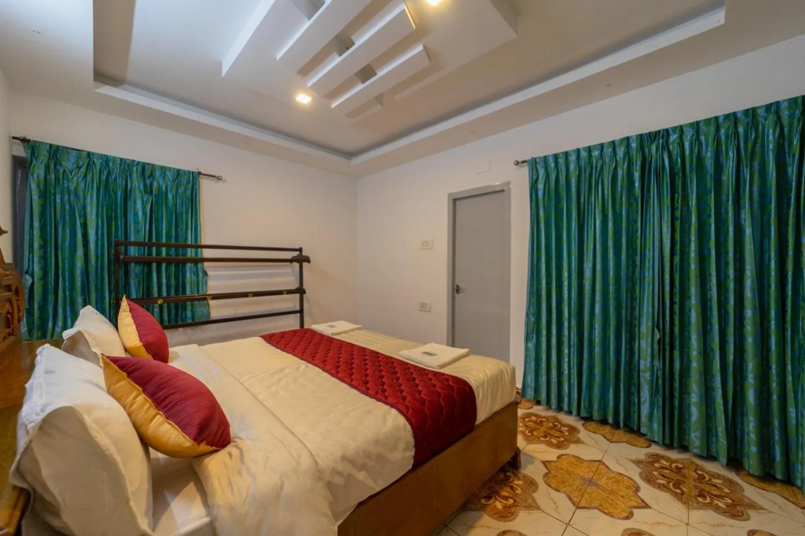 Bed in Fortune Retreats