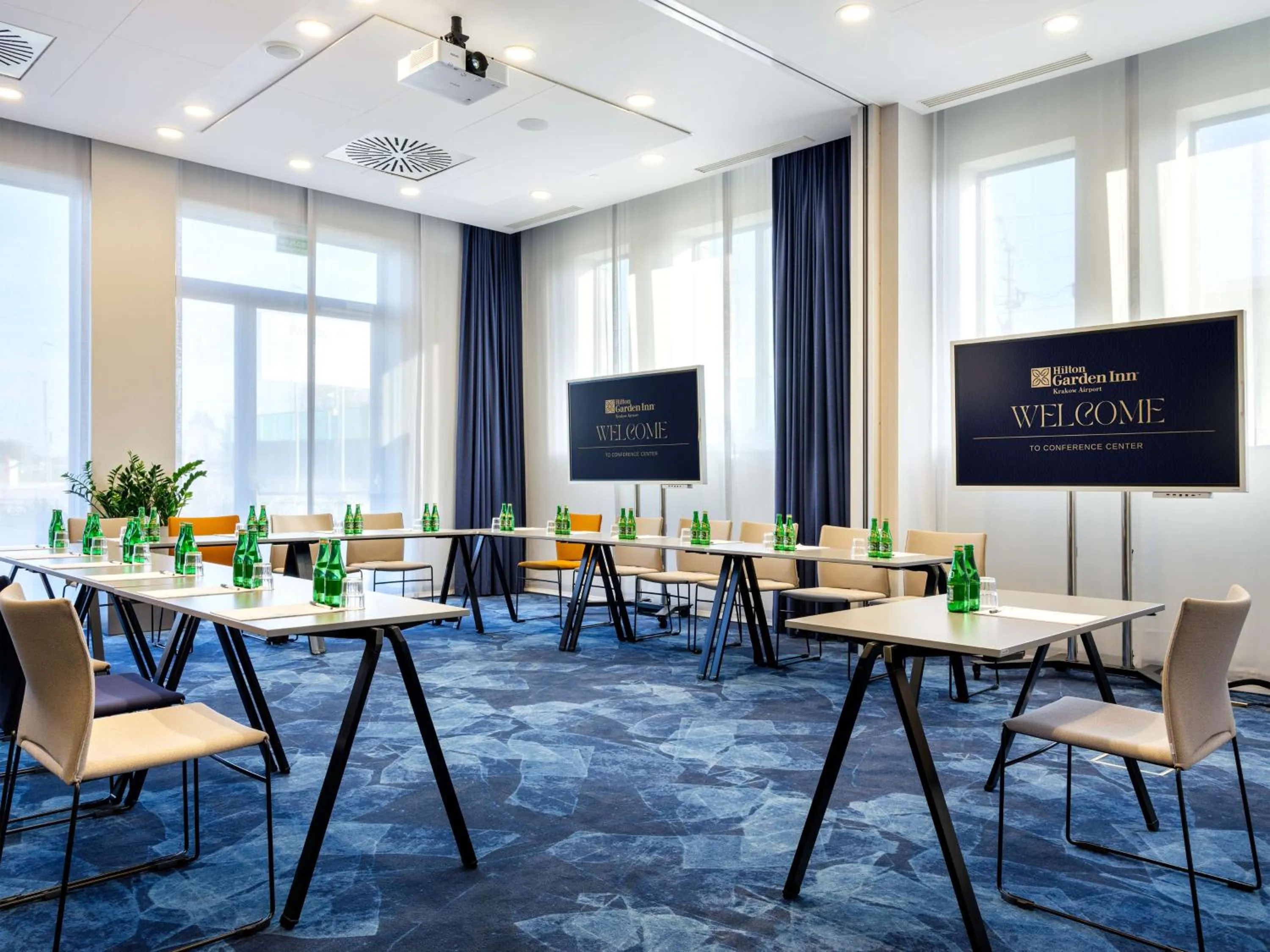 Meeting/conference room in Hilton Garden Inn Krakow Airport