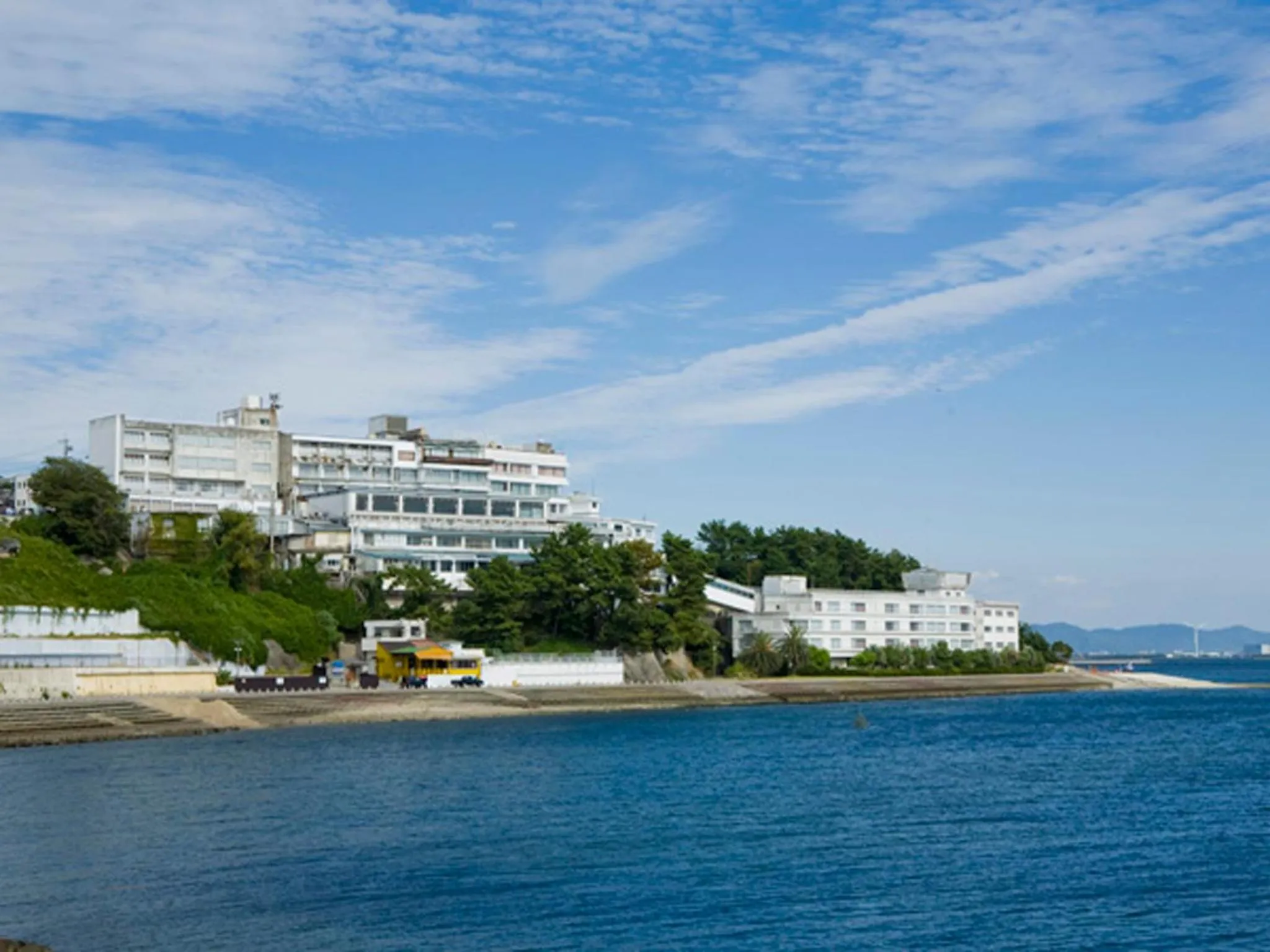Facade/entrance in Shofuen