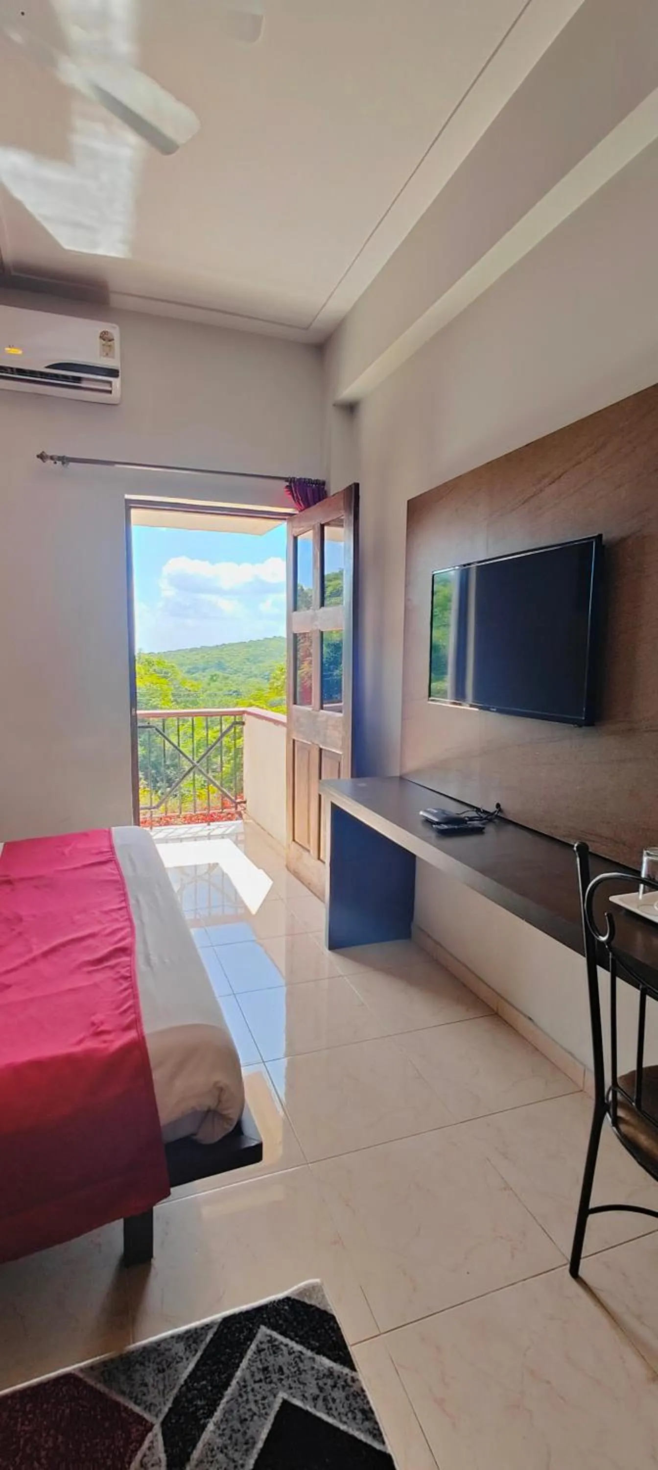 Photo of the whole room, Bed in Rain Raga Resort