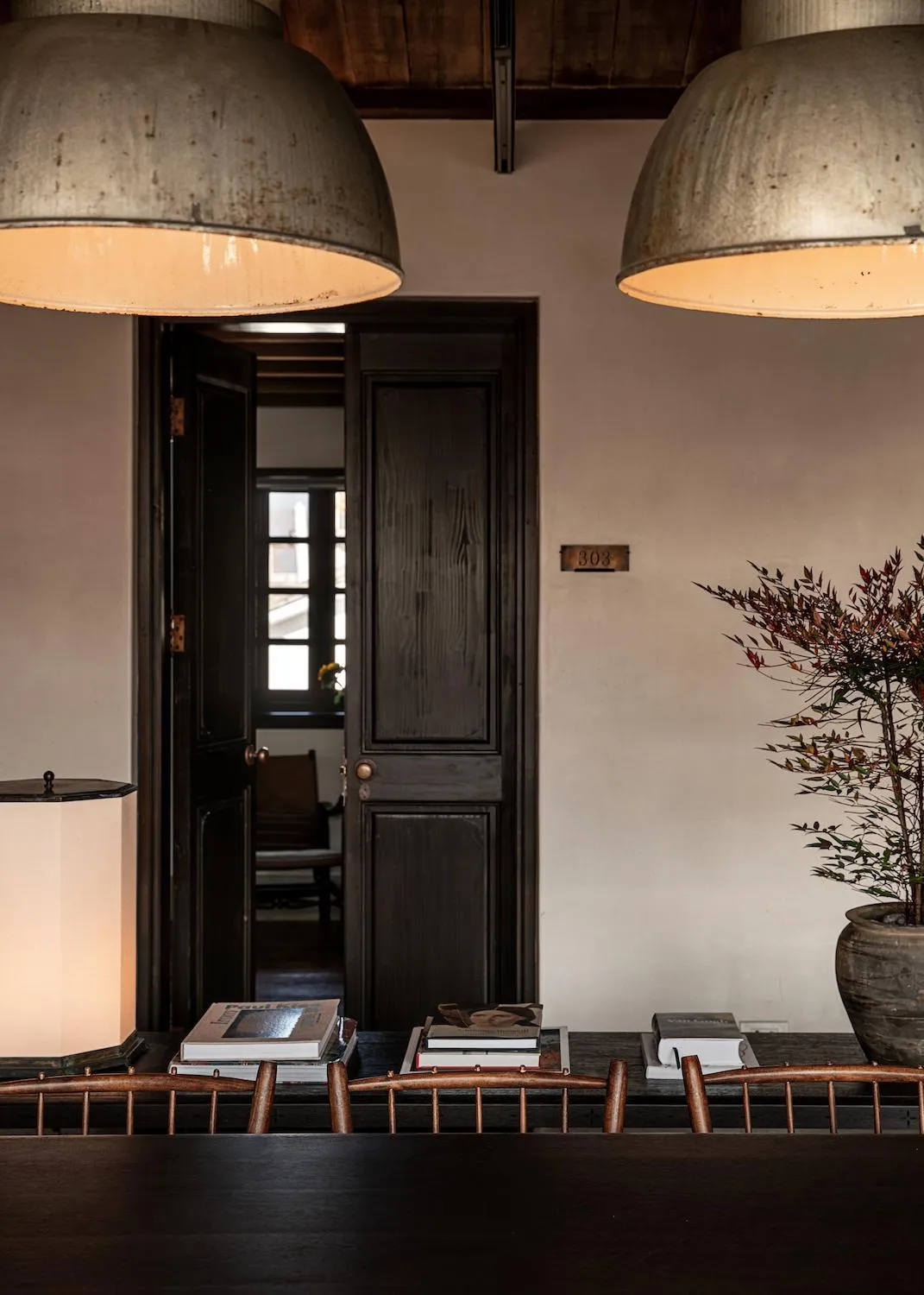 Seating area in Dali Ancient Town Anyu Hotel