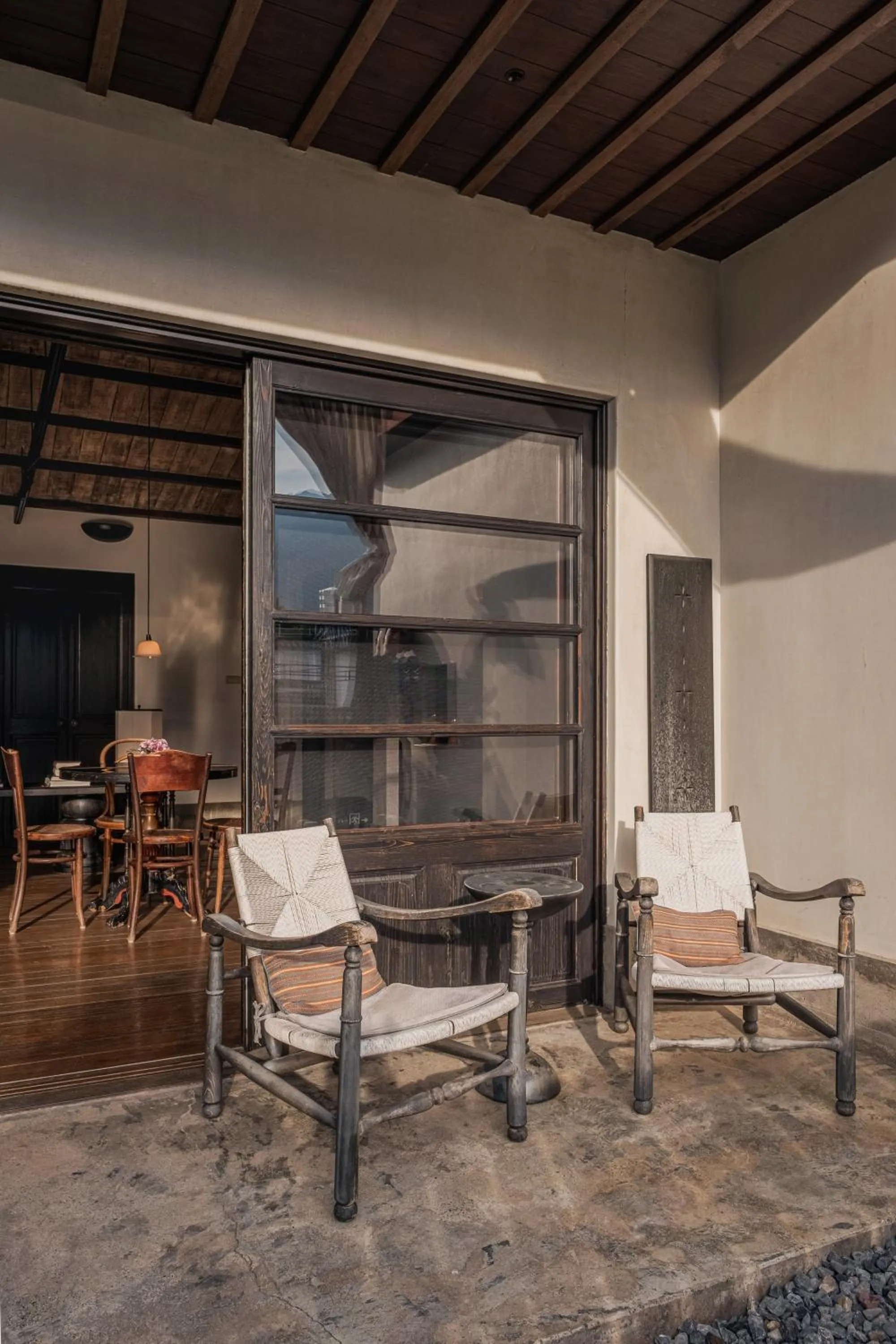 Seating area in Dali Ancient Town Anyu Hotel