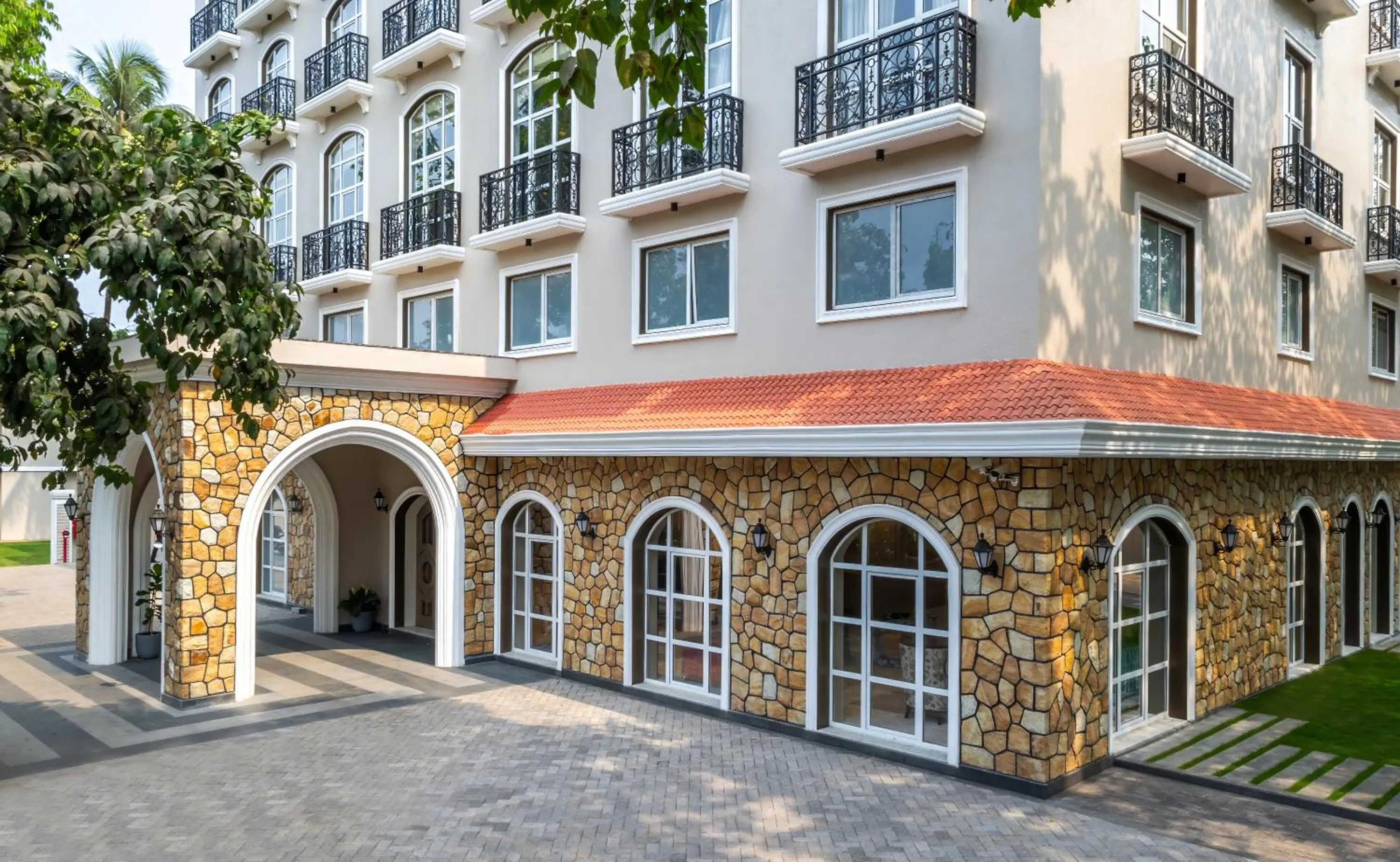 Property building in Enrise by Sayaji Lonavala