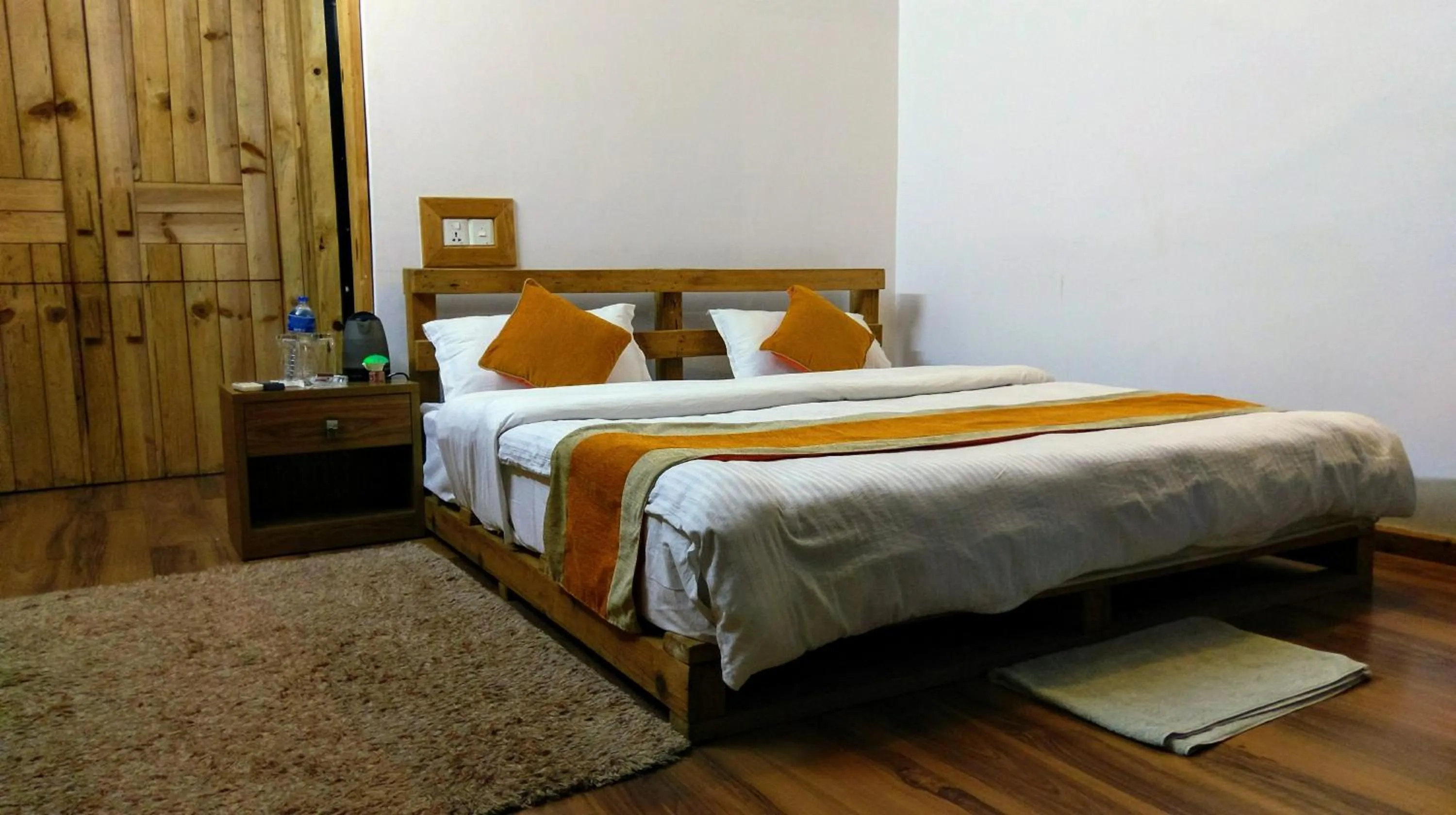 Bed in Gantavya Resort