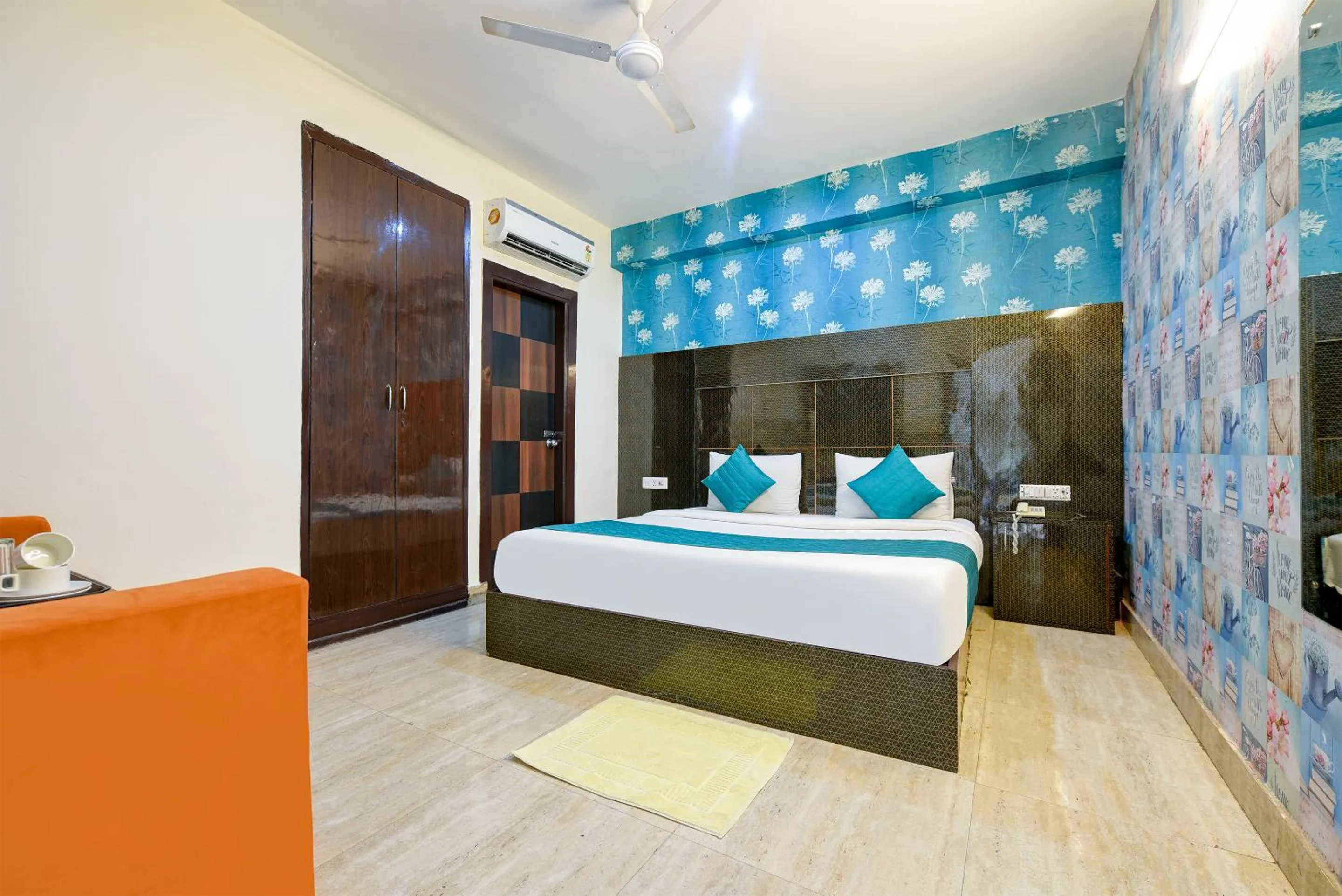 Bedroom, Bed in Hotel Ark Suites At Airport