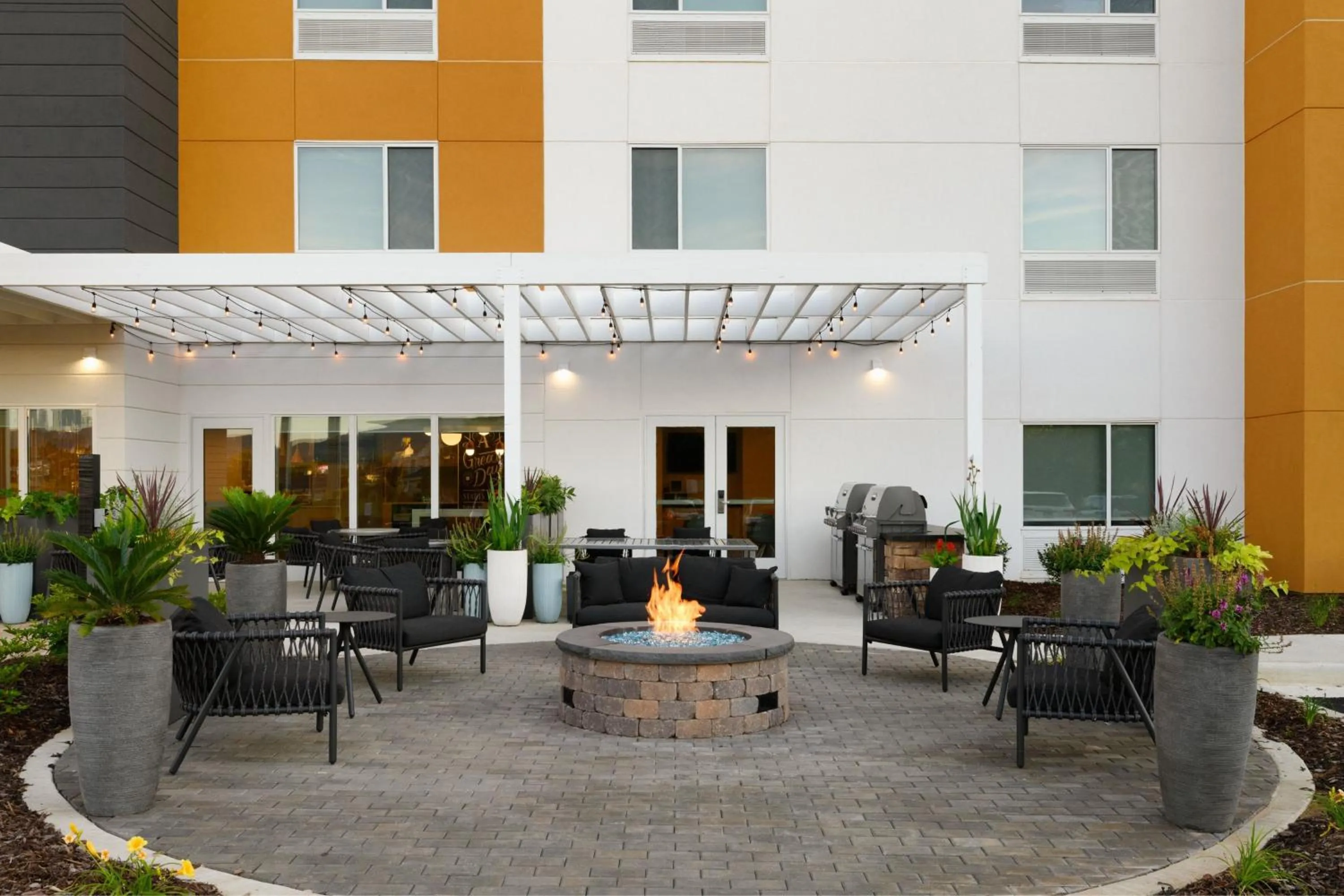 Lounge or bar in TownePlace Suites by Marriott Oxford AL