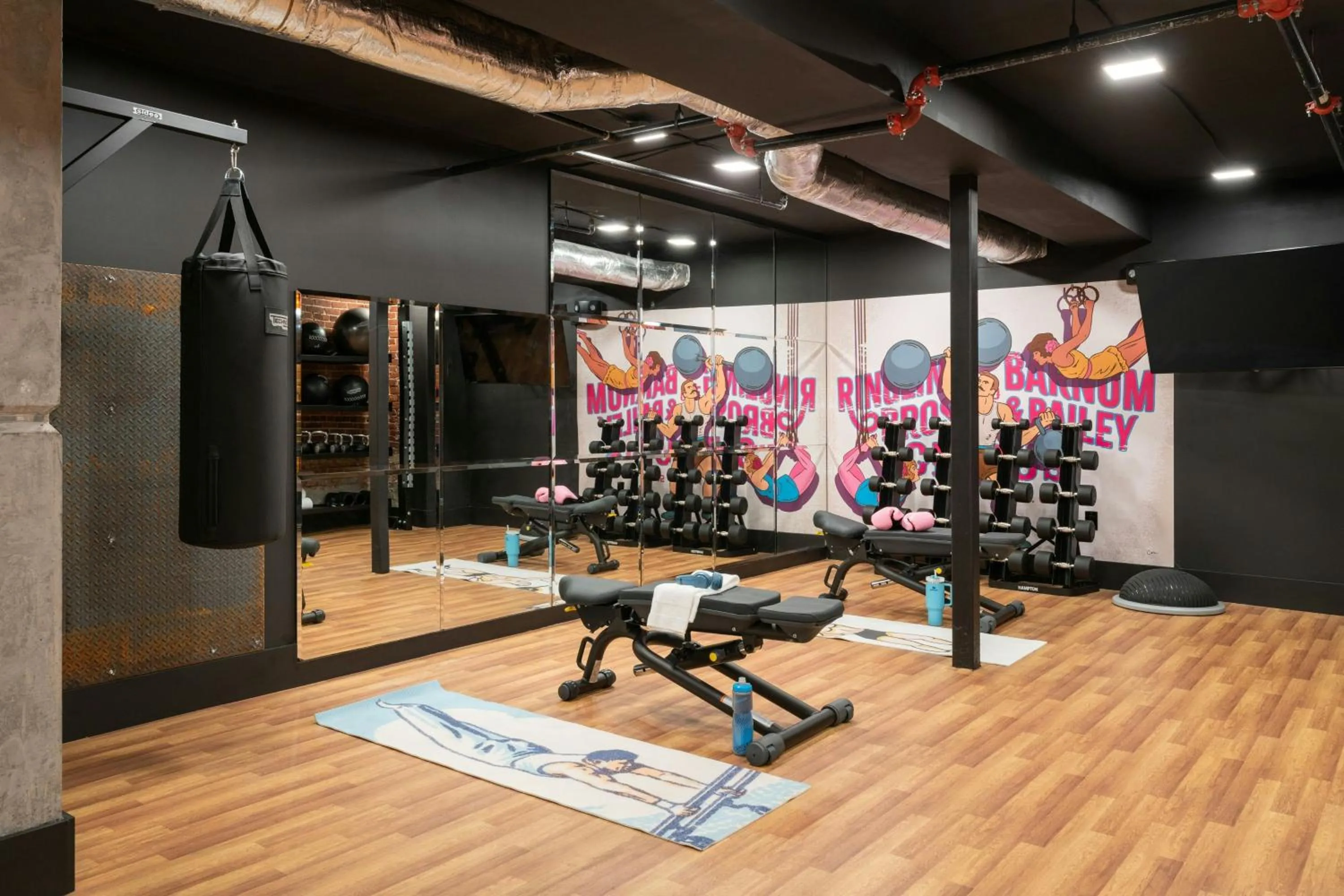 Fitness centre/facilities in Moxy Columbia Downtown
