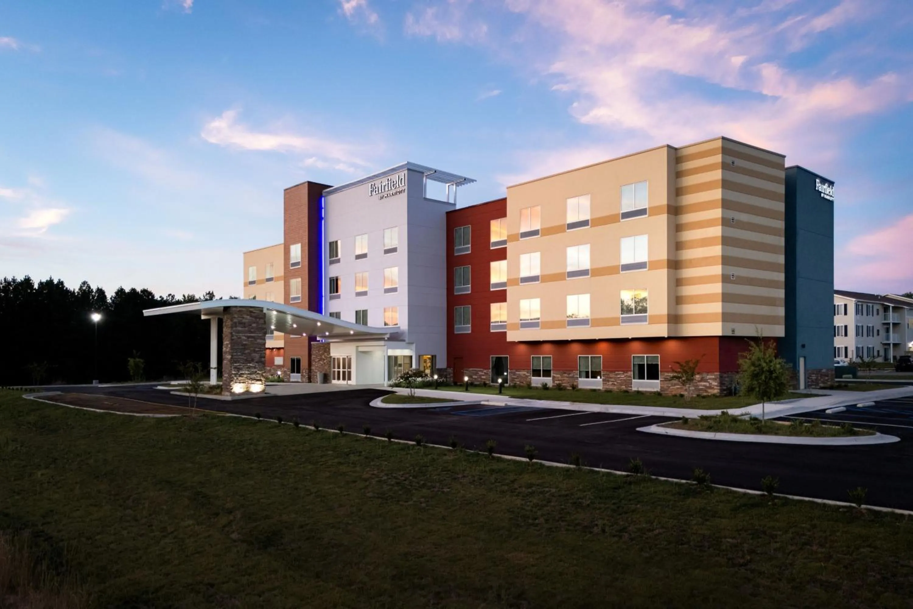 Property building in Fairfield by Marriott Inn & Suites Cullman
