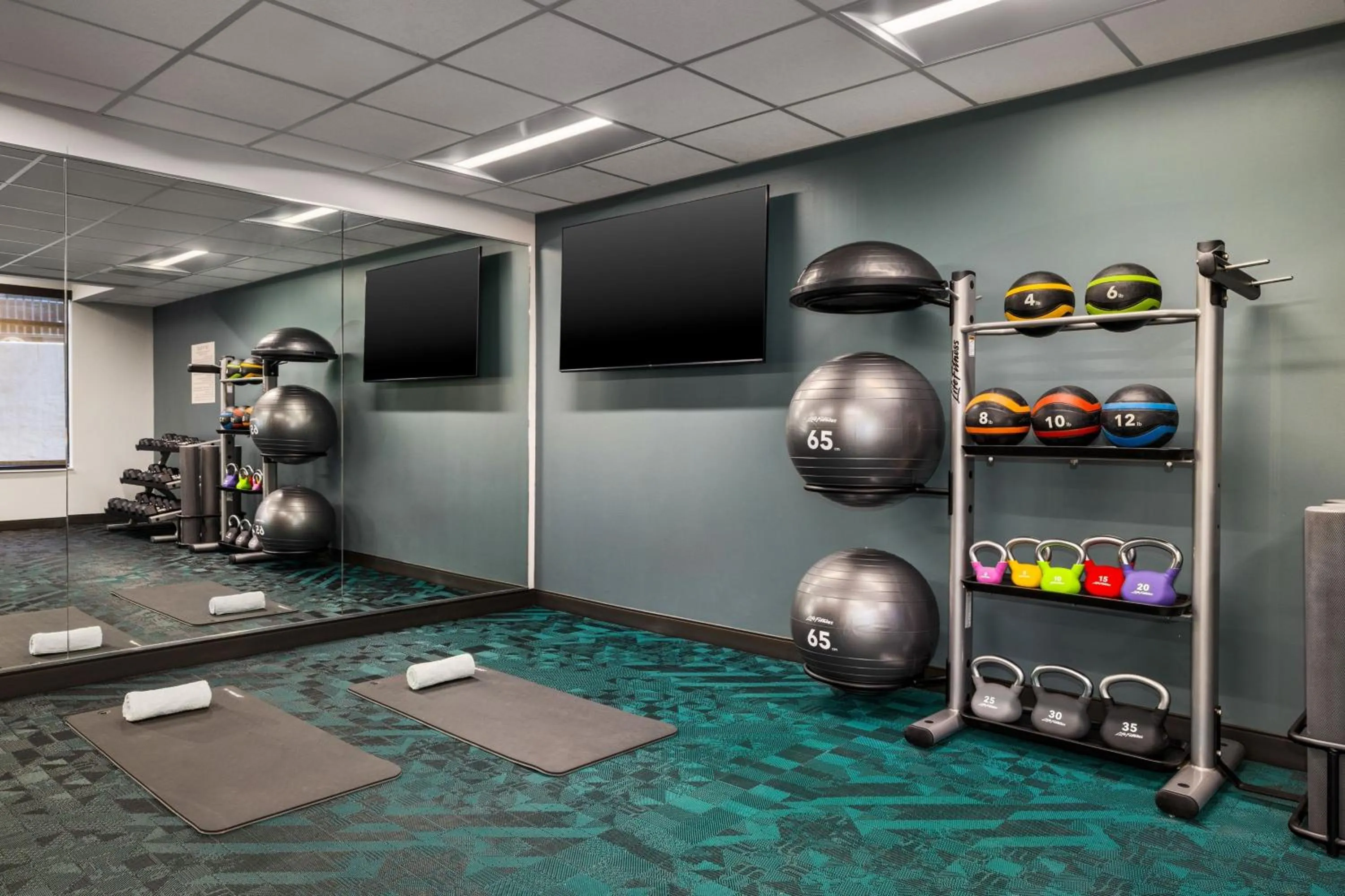 Fitness centre/facilities in TownePlace Suites by Marriott Memphis Germantown