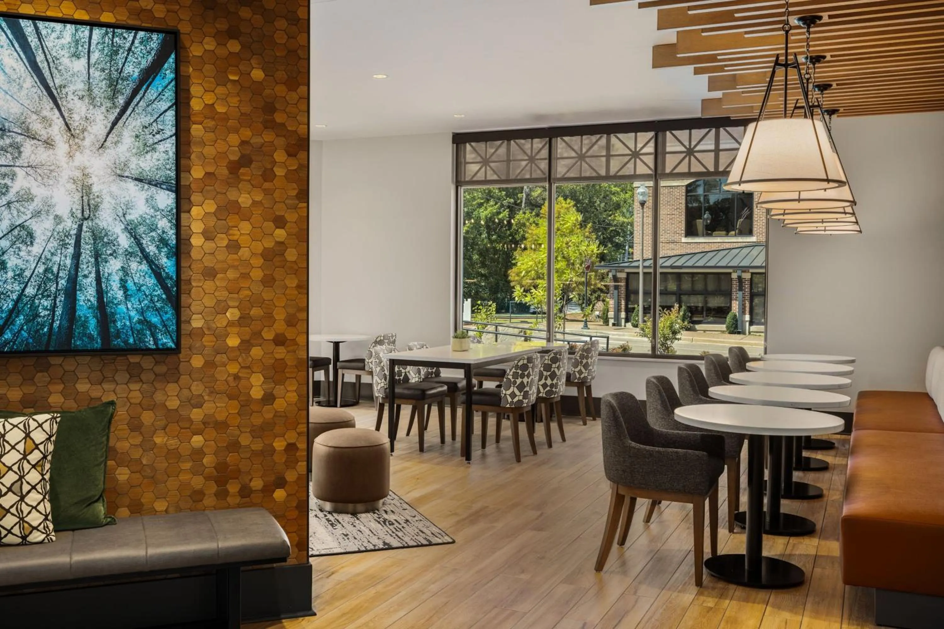 Breakfast in TownePlace Suites by Marriott Memphis Germantown