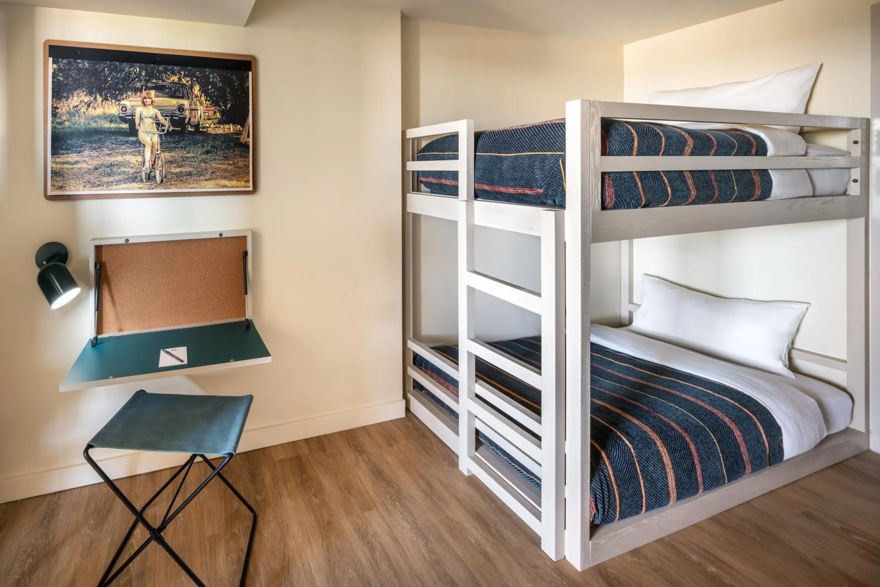 Bed in Moxy Springfield Downtown