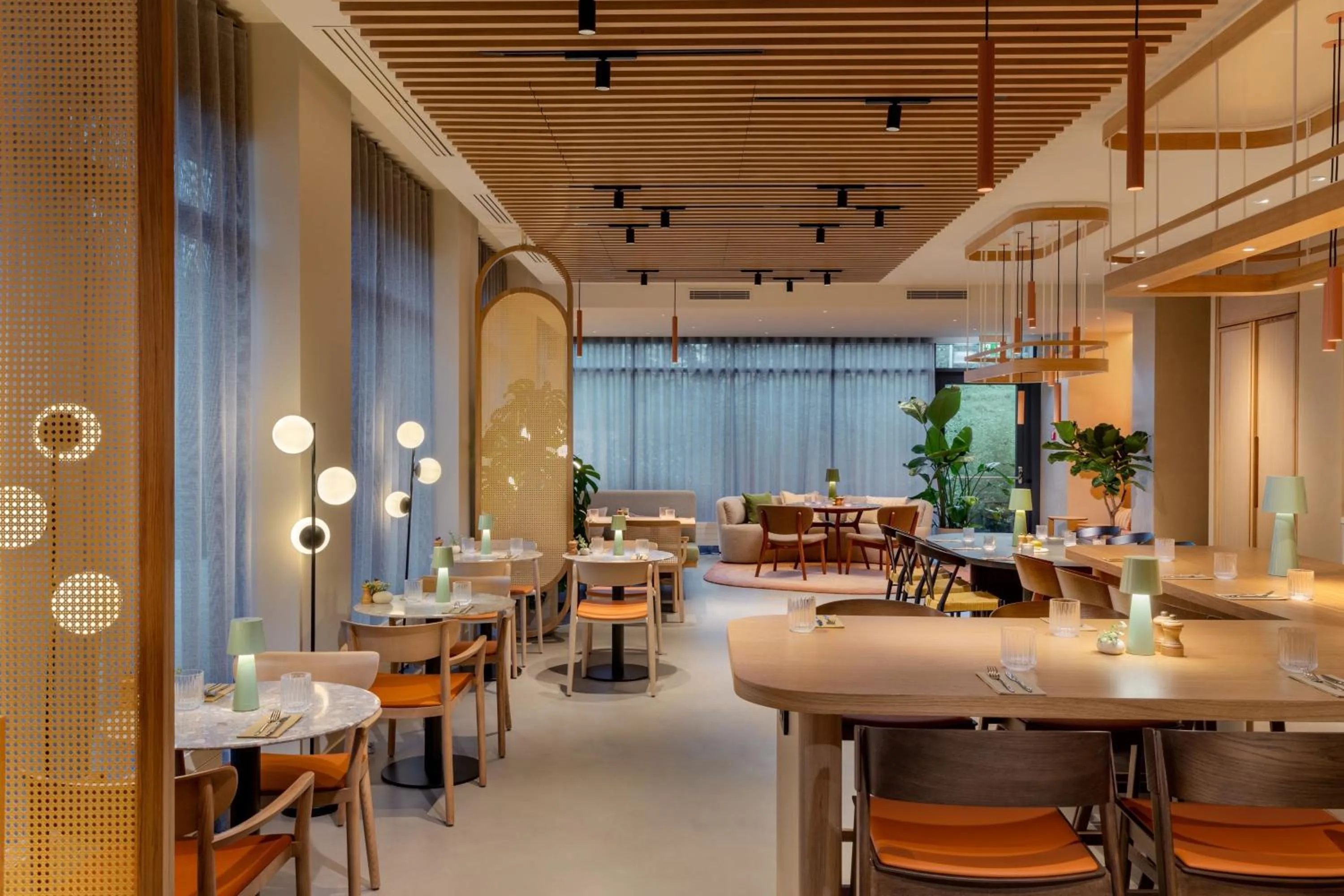 Restaurant/places to eat in Element by Westin Wroclaw