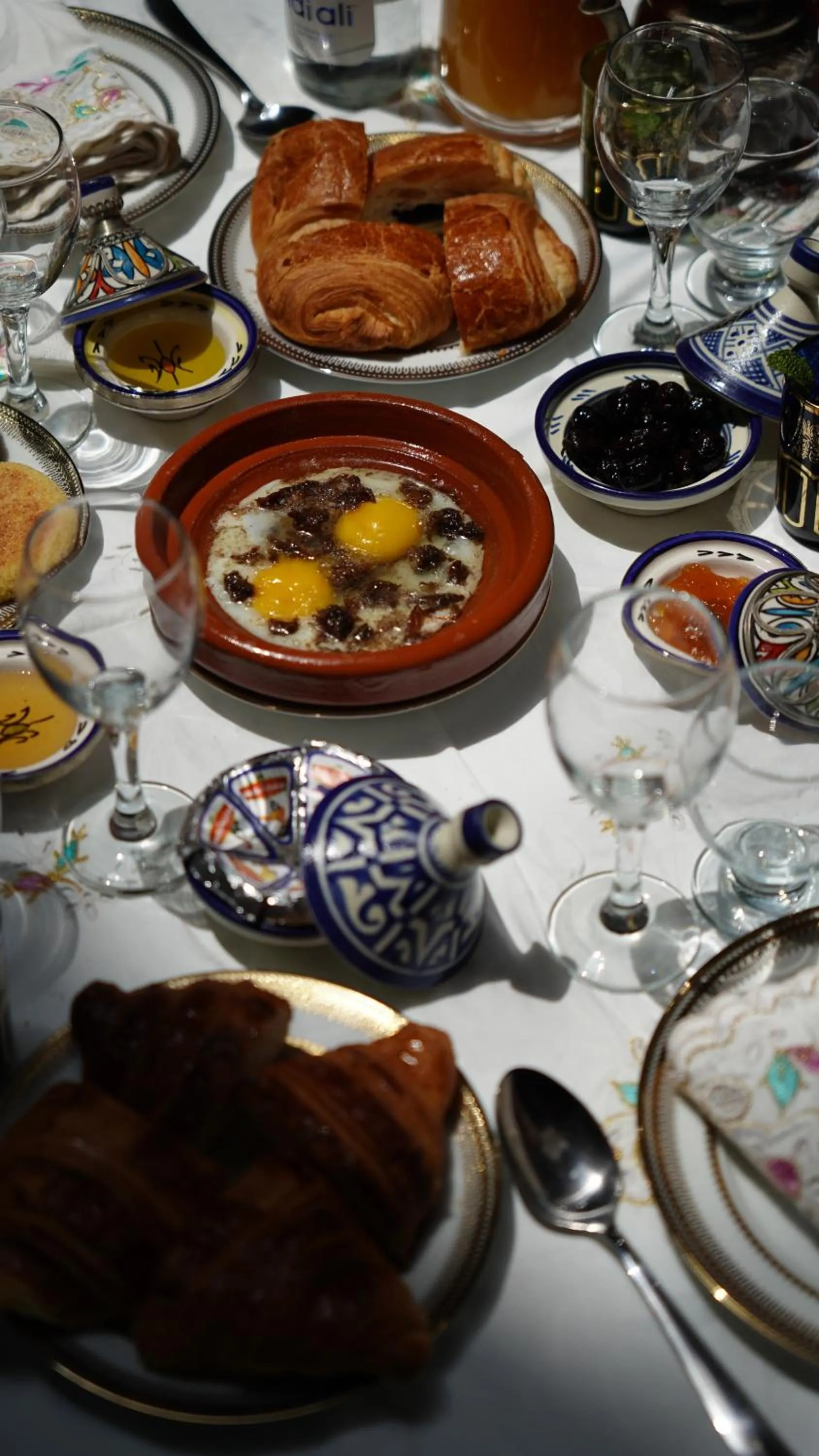 Restaurant/places to eat in Riad Jamal