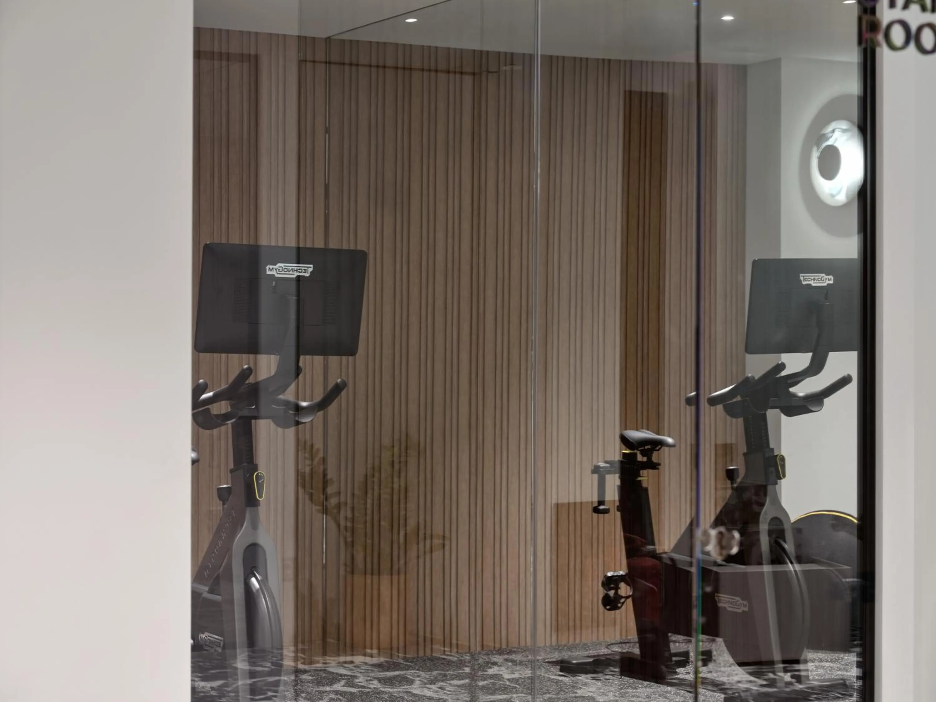 Fitness centre/facilities in Nur Outline Aparthotel