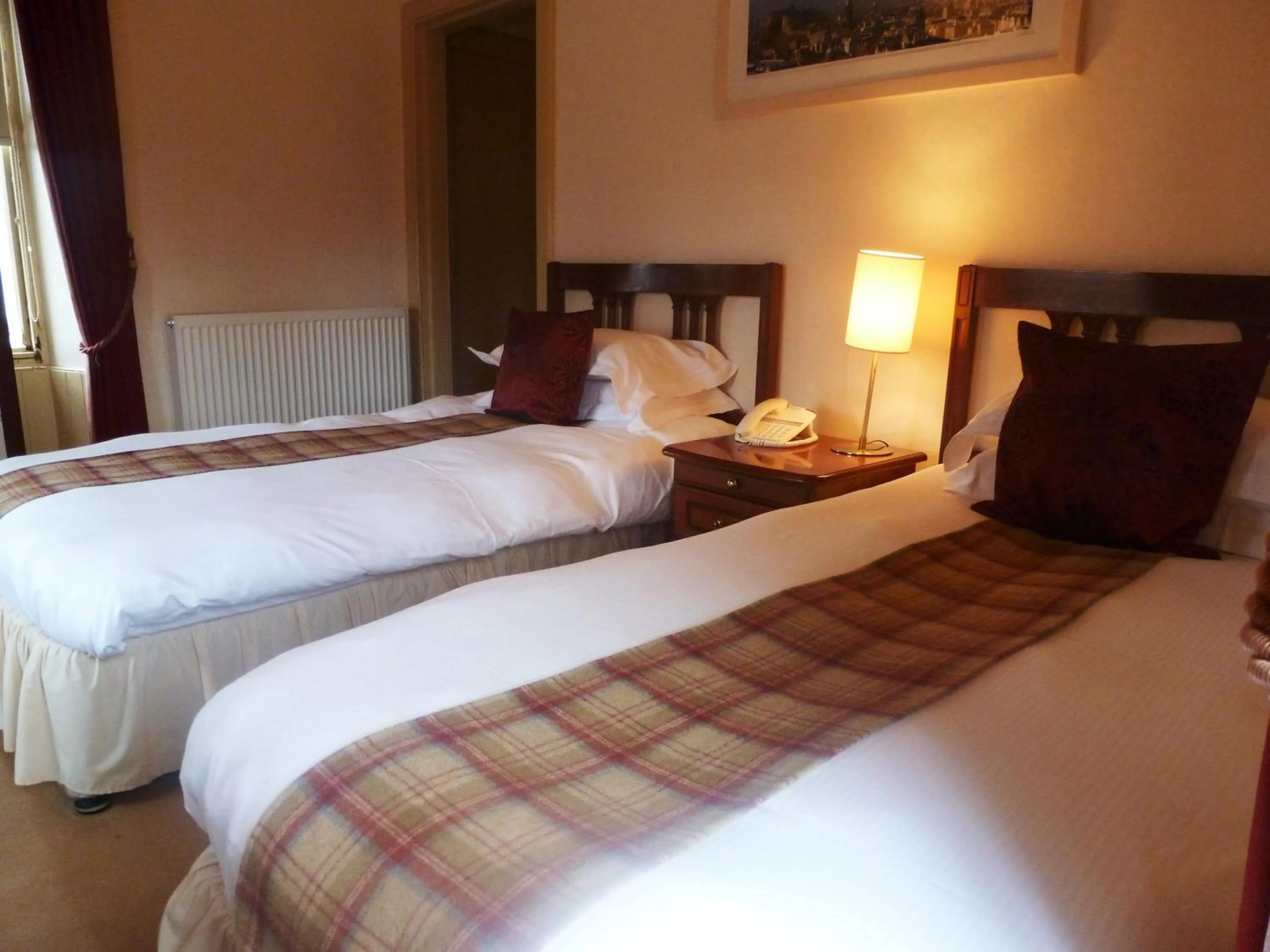 Bedroom in Duck's Inn