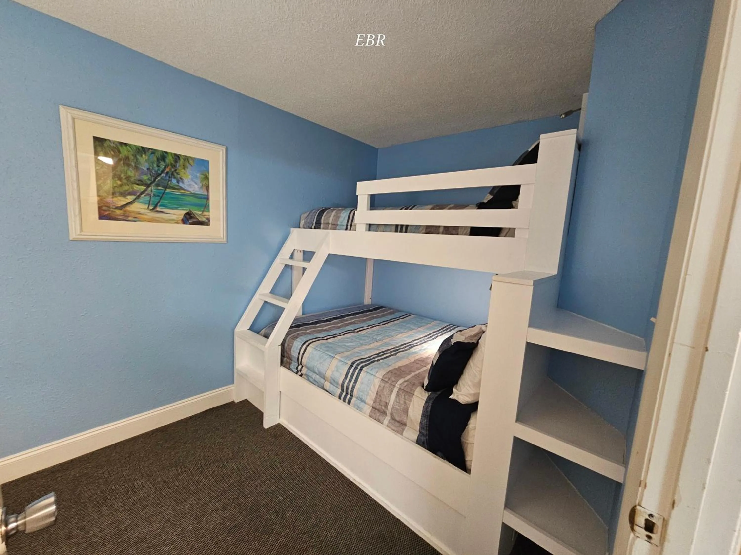 Bed in Sands Ocean Club & Resort - Ocean View