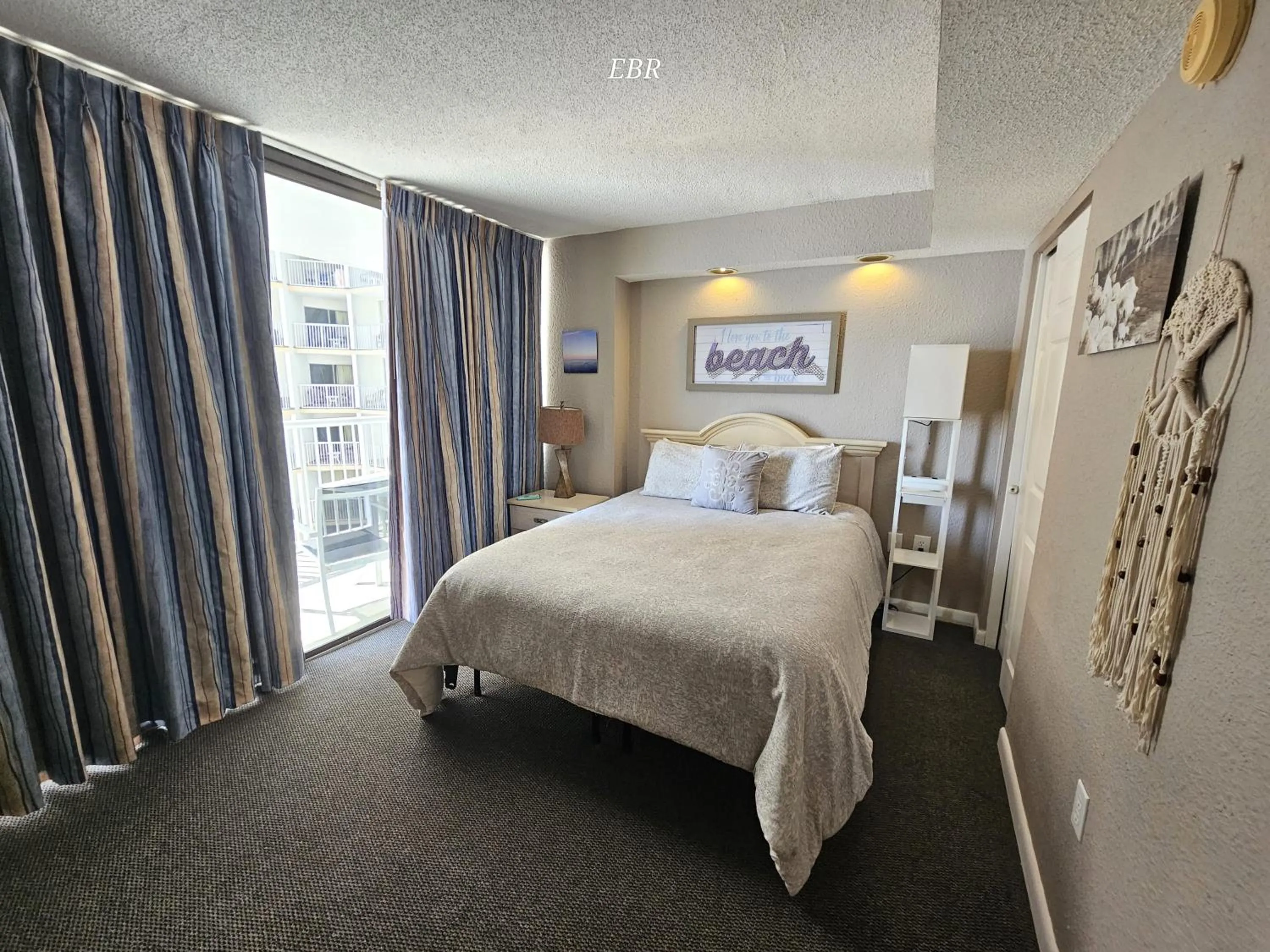 Bed in Sands Ocean Club & Resort - Ocean View