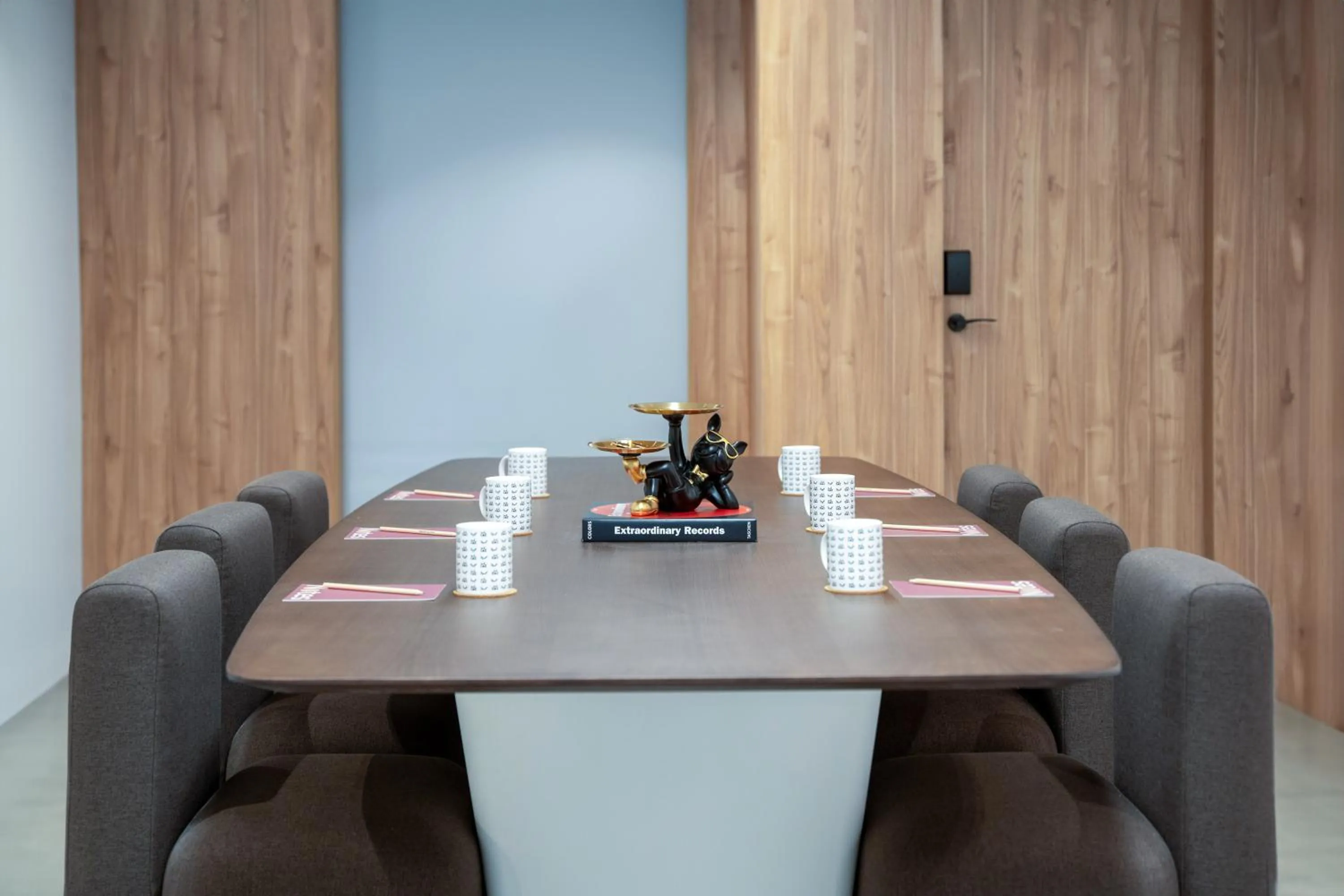 Meeting/conference room in INNSiDE by Meliá Madrid Valdebebas