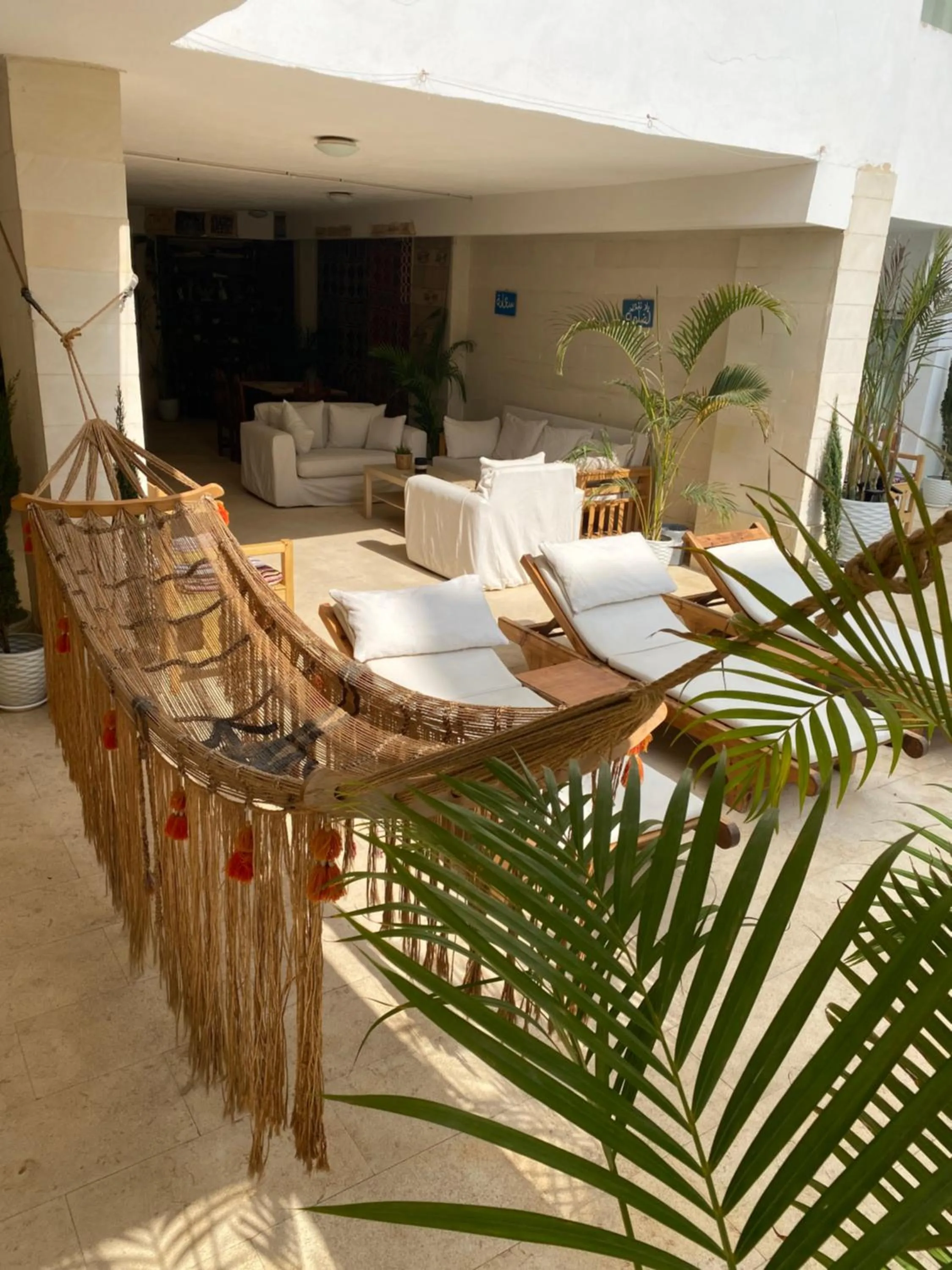 Swimming pool in Blue Vision Diving Hotel