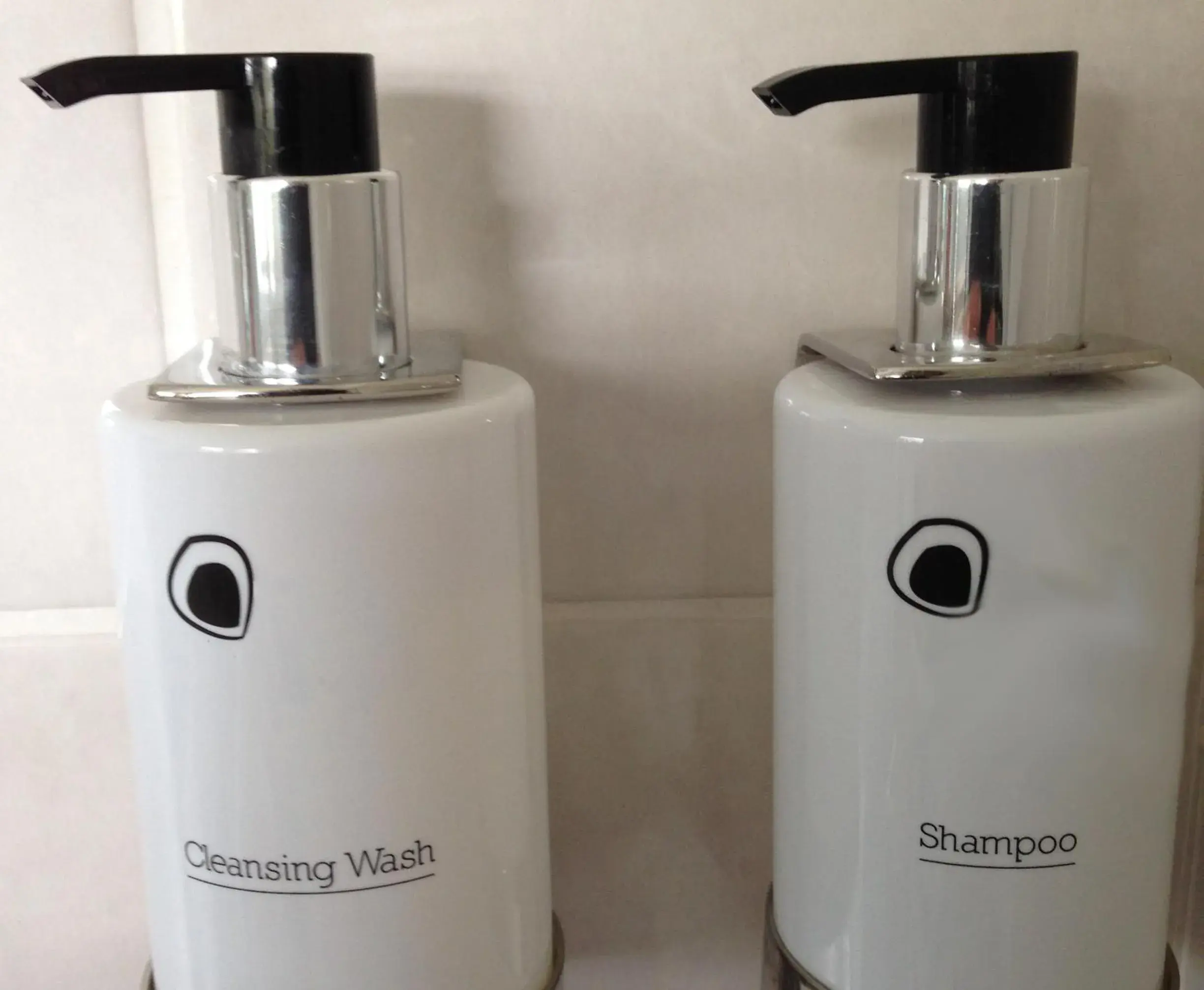 Deluxe Queen Room - single occupancy in theSolution BnB Deluxe Queen Room - single occupancy in theSolution BnB