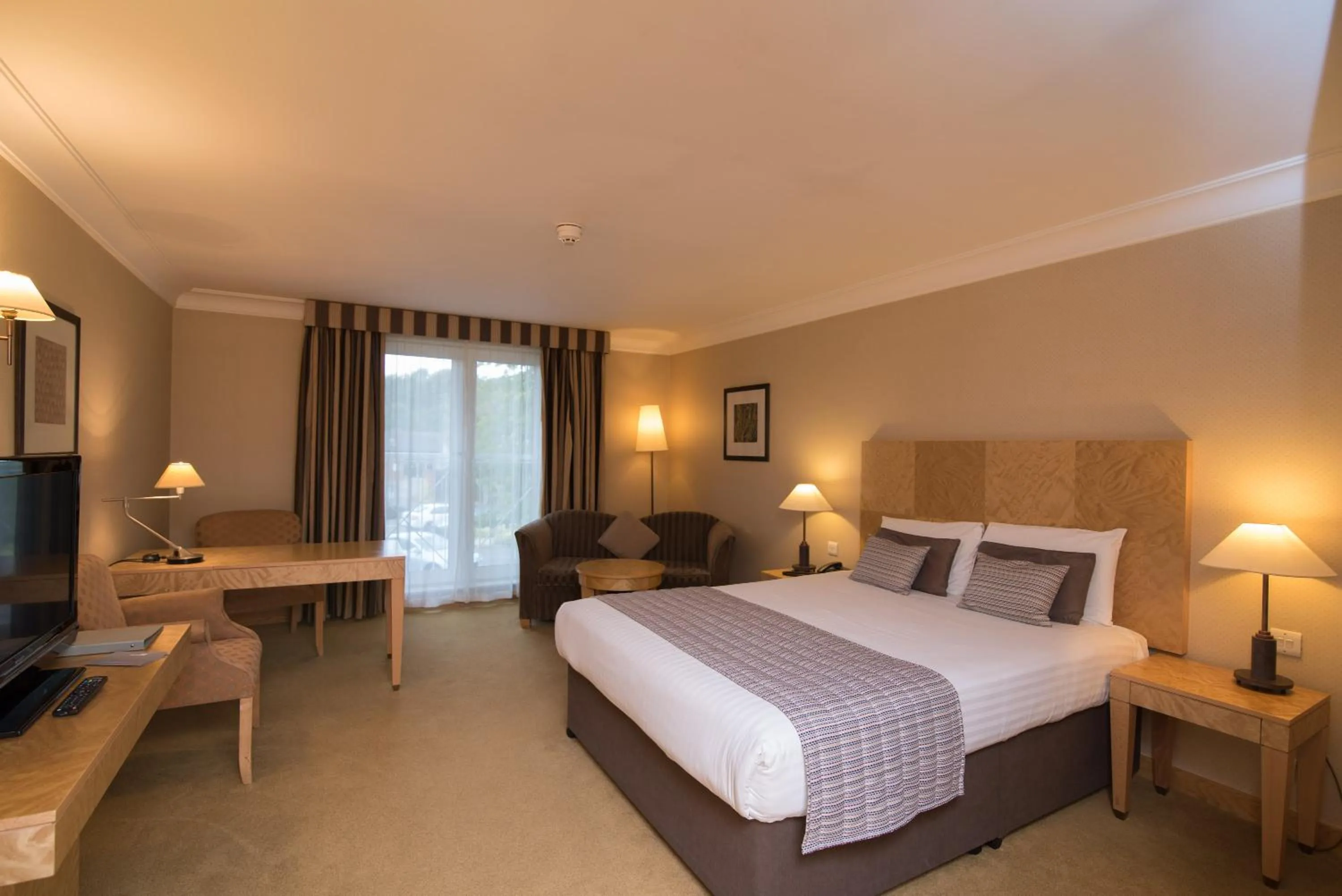 Bedroom, Bed in Regency Park Hotel, Health Club & Spa