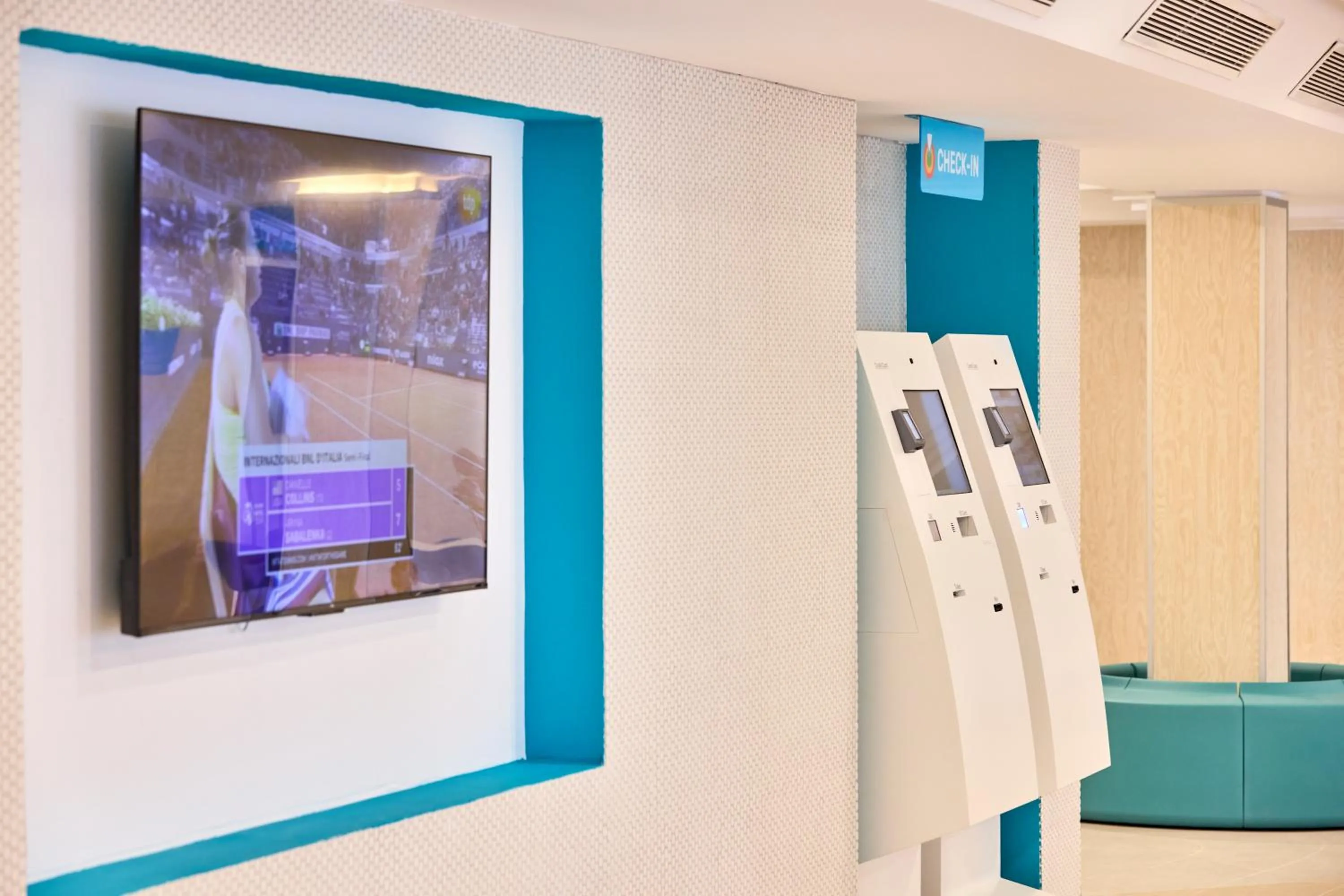 TV and multimedia in AHOI! Urban Beach