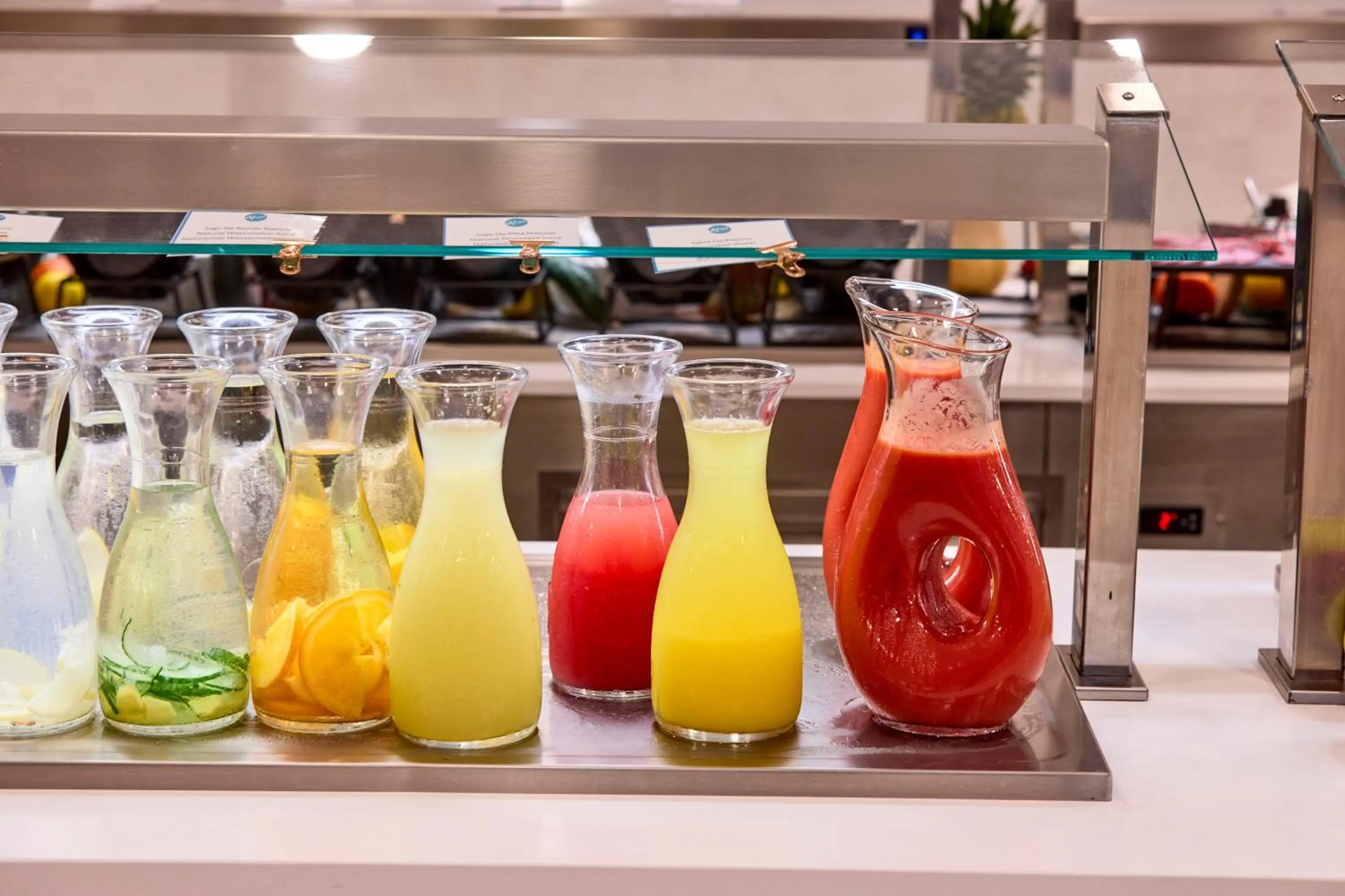 Food and drinks in AHOI! Urban Beach